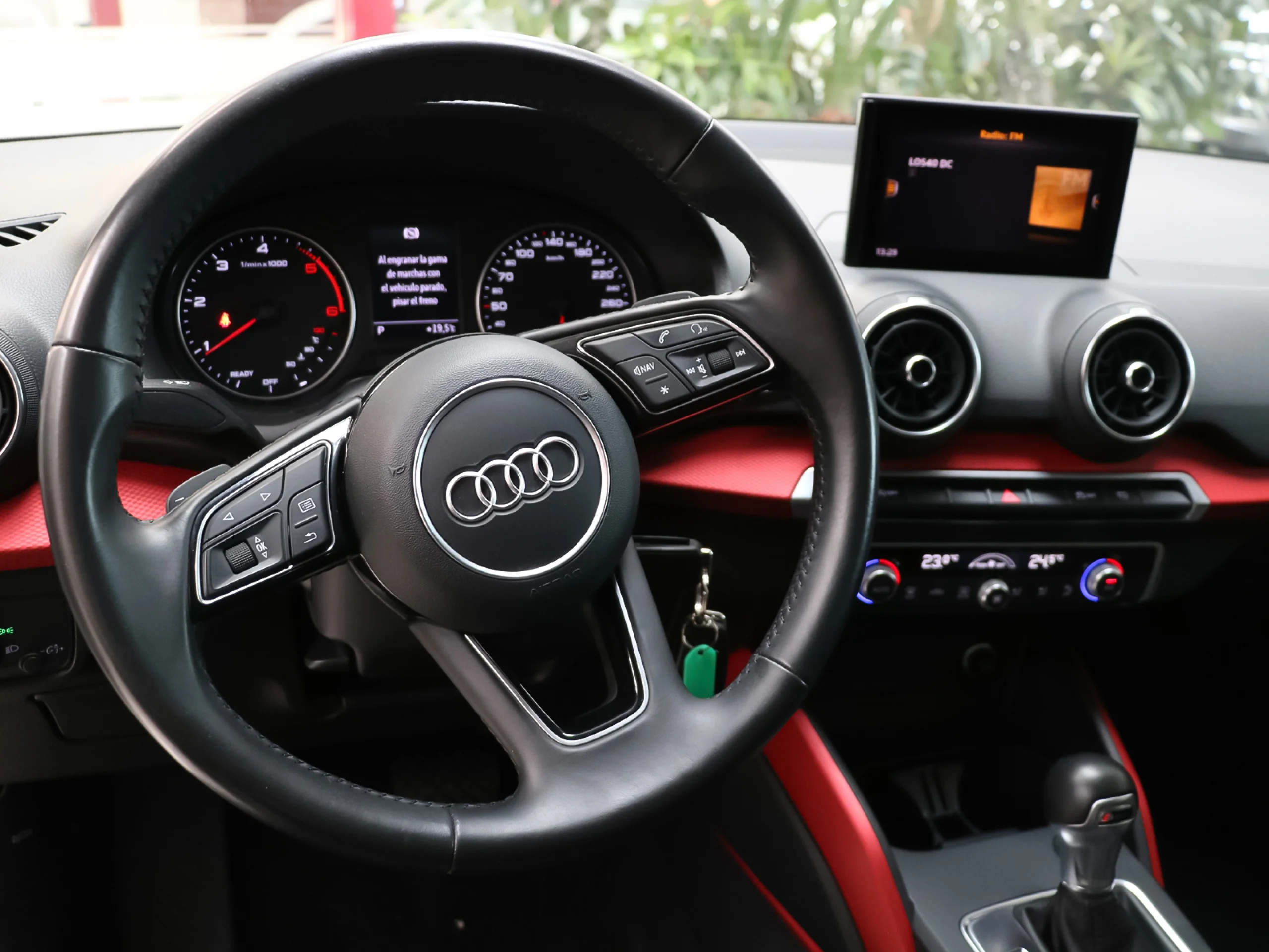 Audi Q2 design 30 TDI 85 kW (116 CV) S tronic - Foto 22