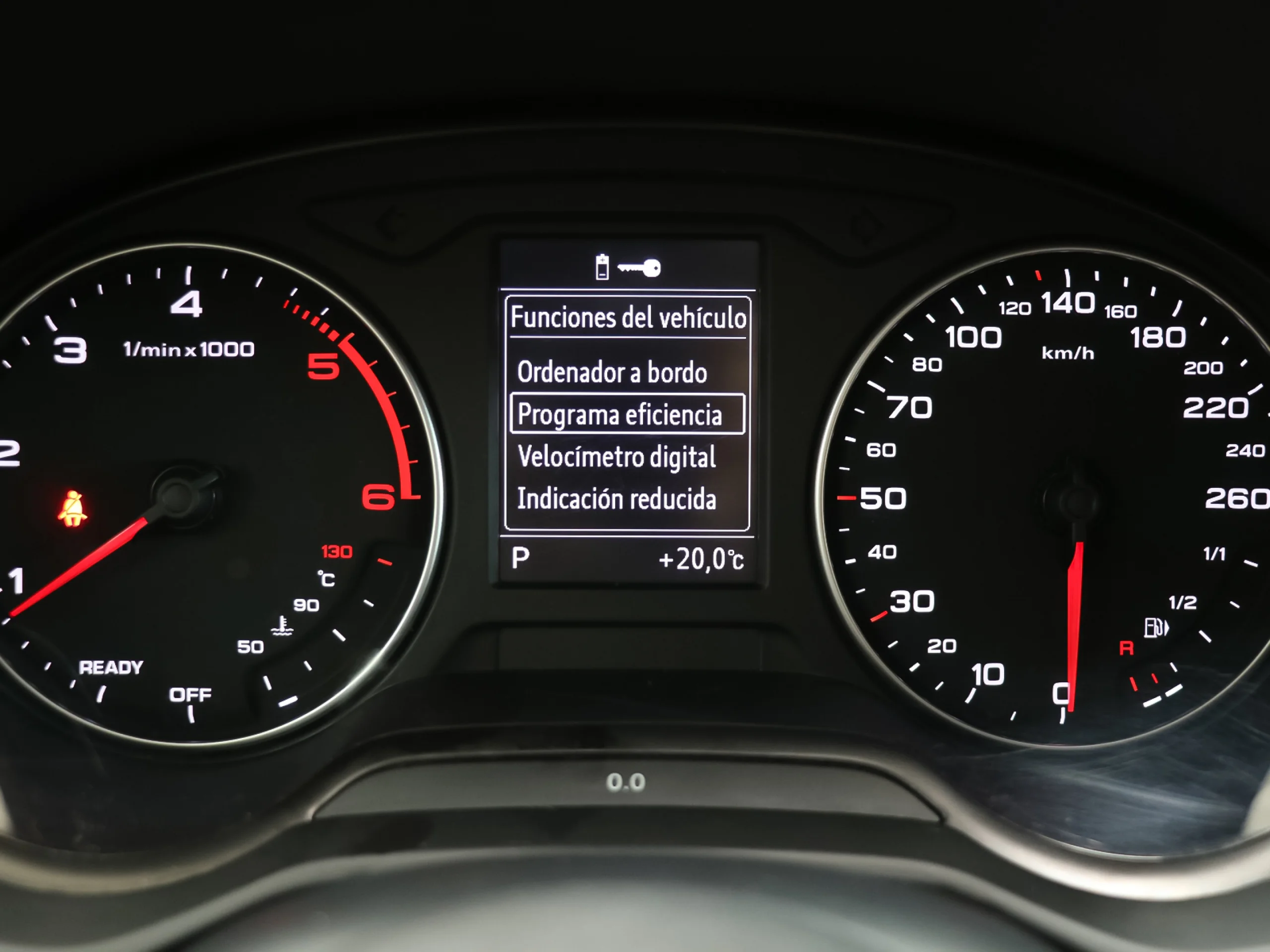 Audi Q2 design 30 TDI 85 kW (116 CV) S tronic - Foto 27