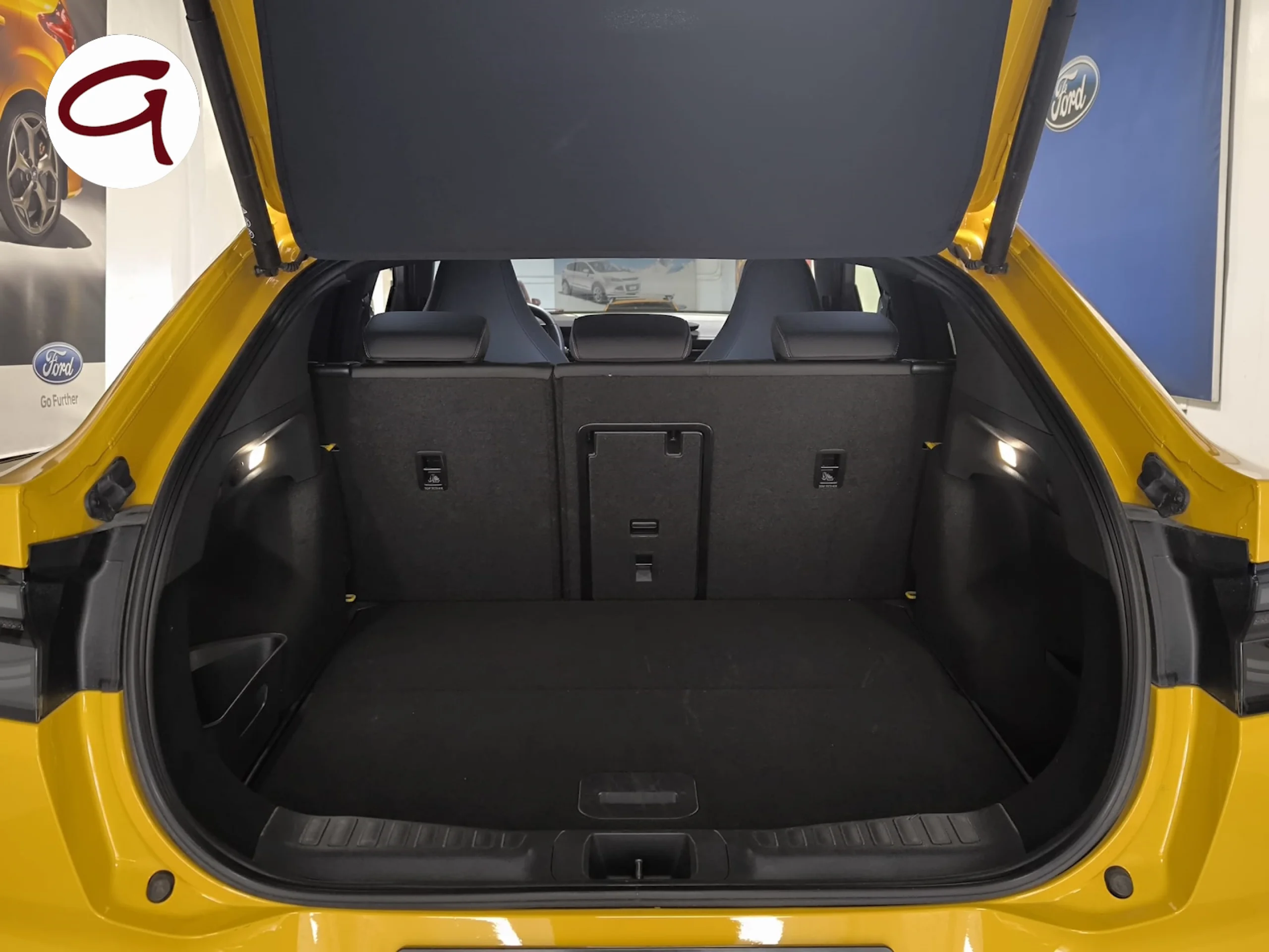 Ford Capri CX740L Premium R. Ext. RWD 77kWh 210 kW (286 CV) - Foto 28