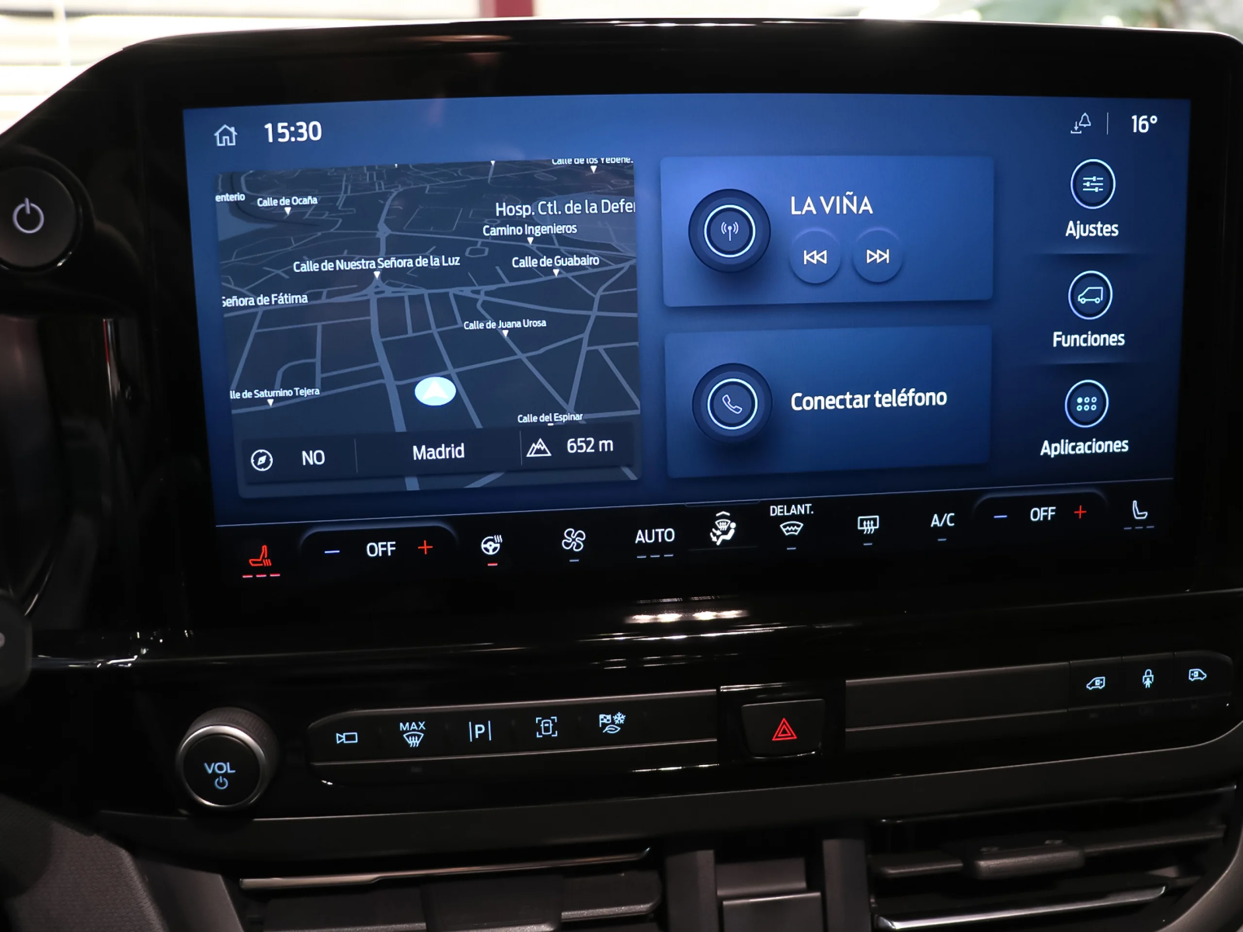 Ford Tourneo Custom BEV 64kWh Titanium X L2 Auto 160 kW (218 CV) - Foto 30