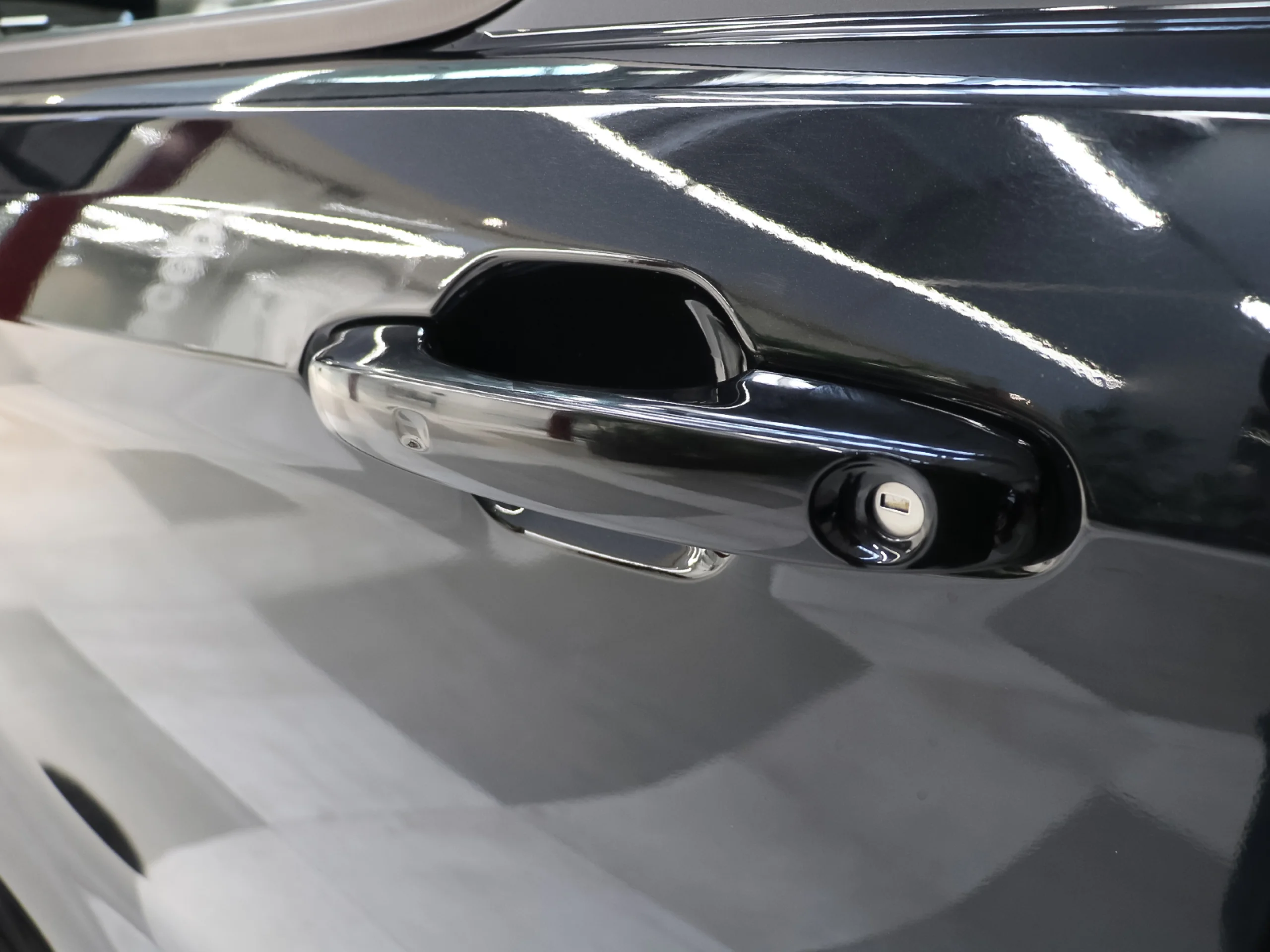 Ford Tourneo Custom BEV 64kWh Titanium X L2 Auto 160 kW (218 CV) - Foto 51