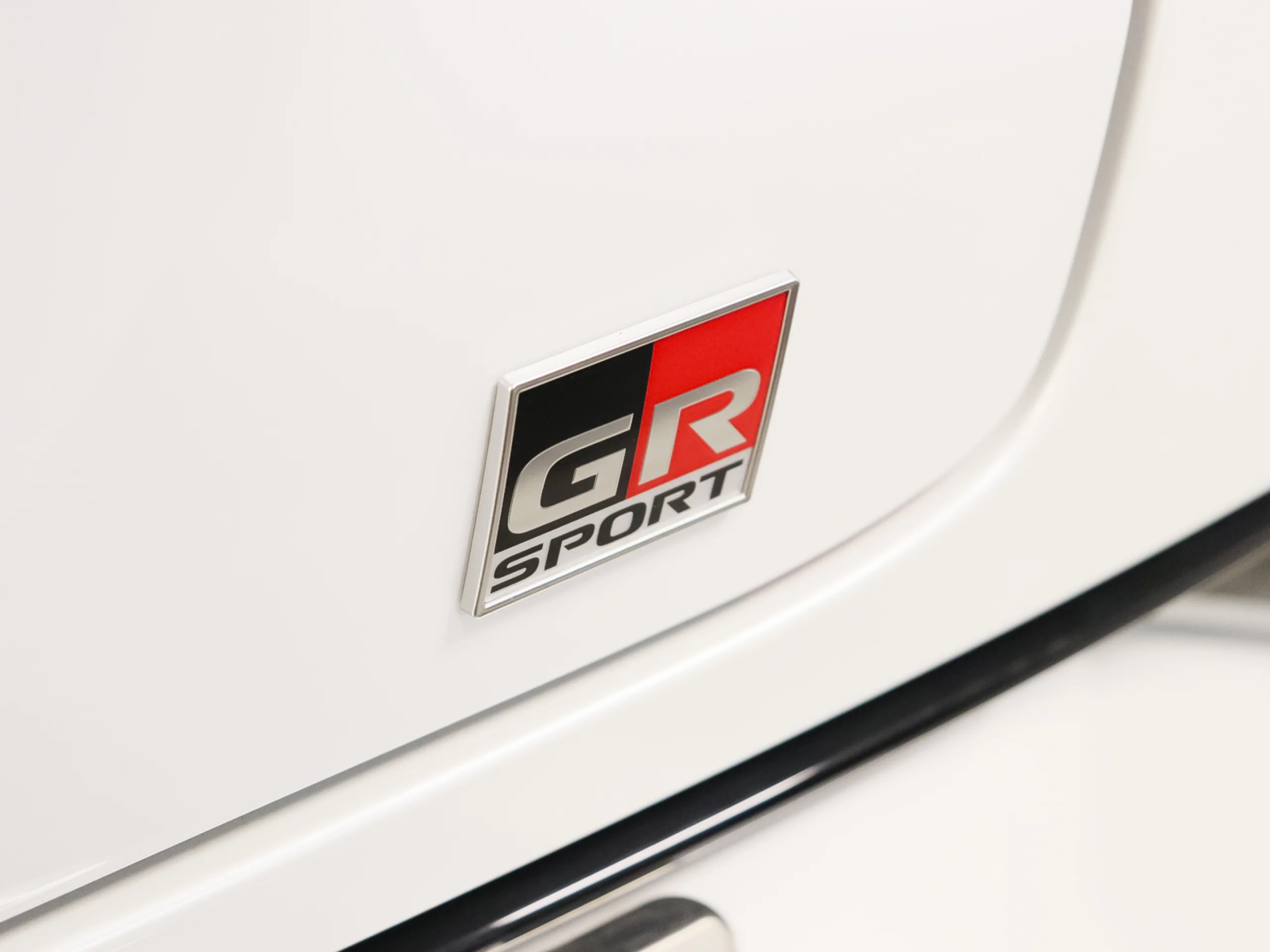 Toyota C-HR 180H GR Sport 135 kW (184 CV) - Foto 37