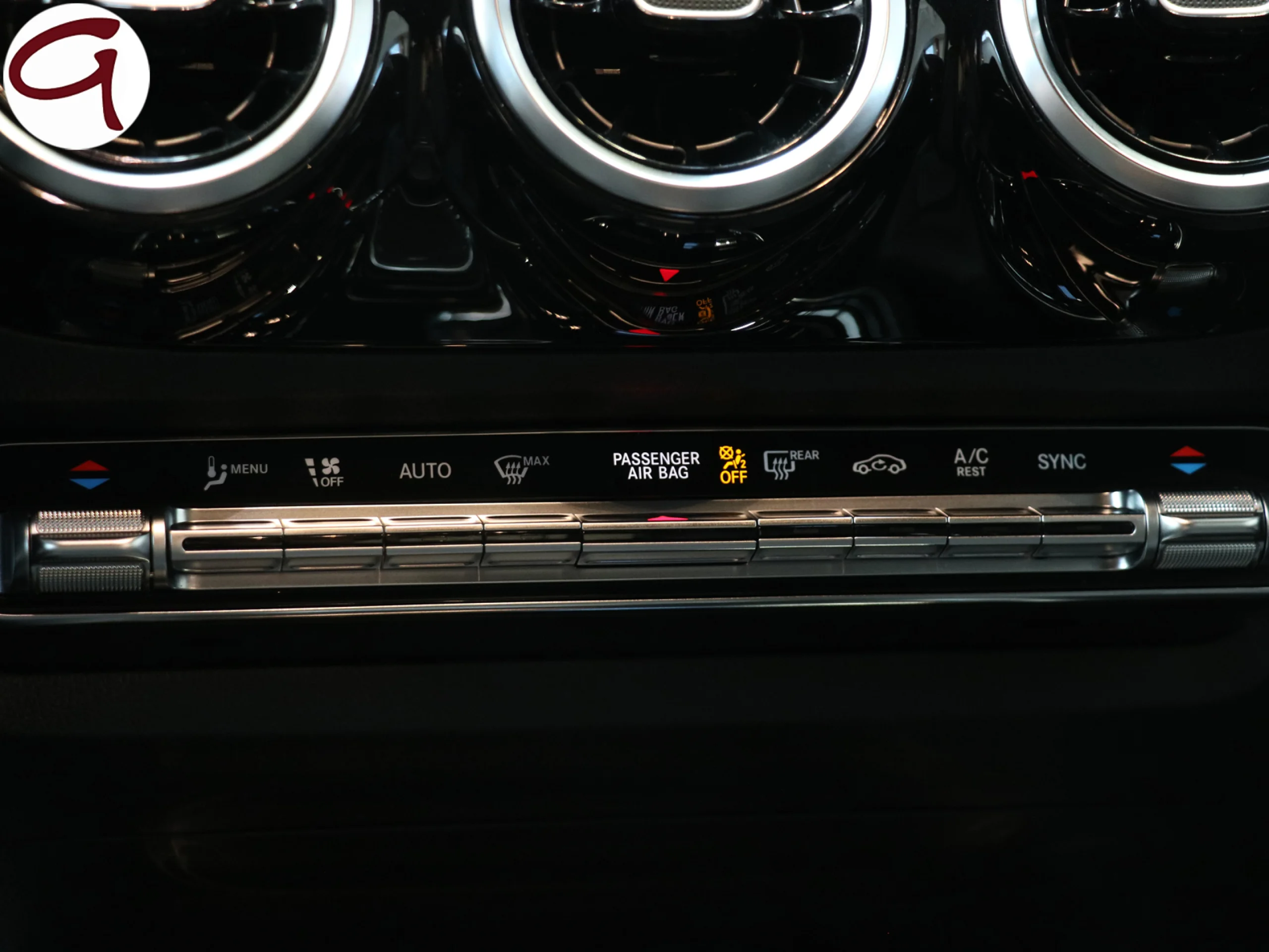 Mercedes-Benz GLA 200 D 110 kW (150 CV) - Foto 28