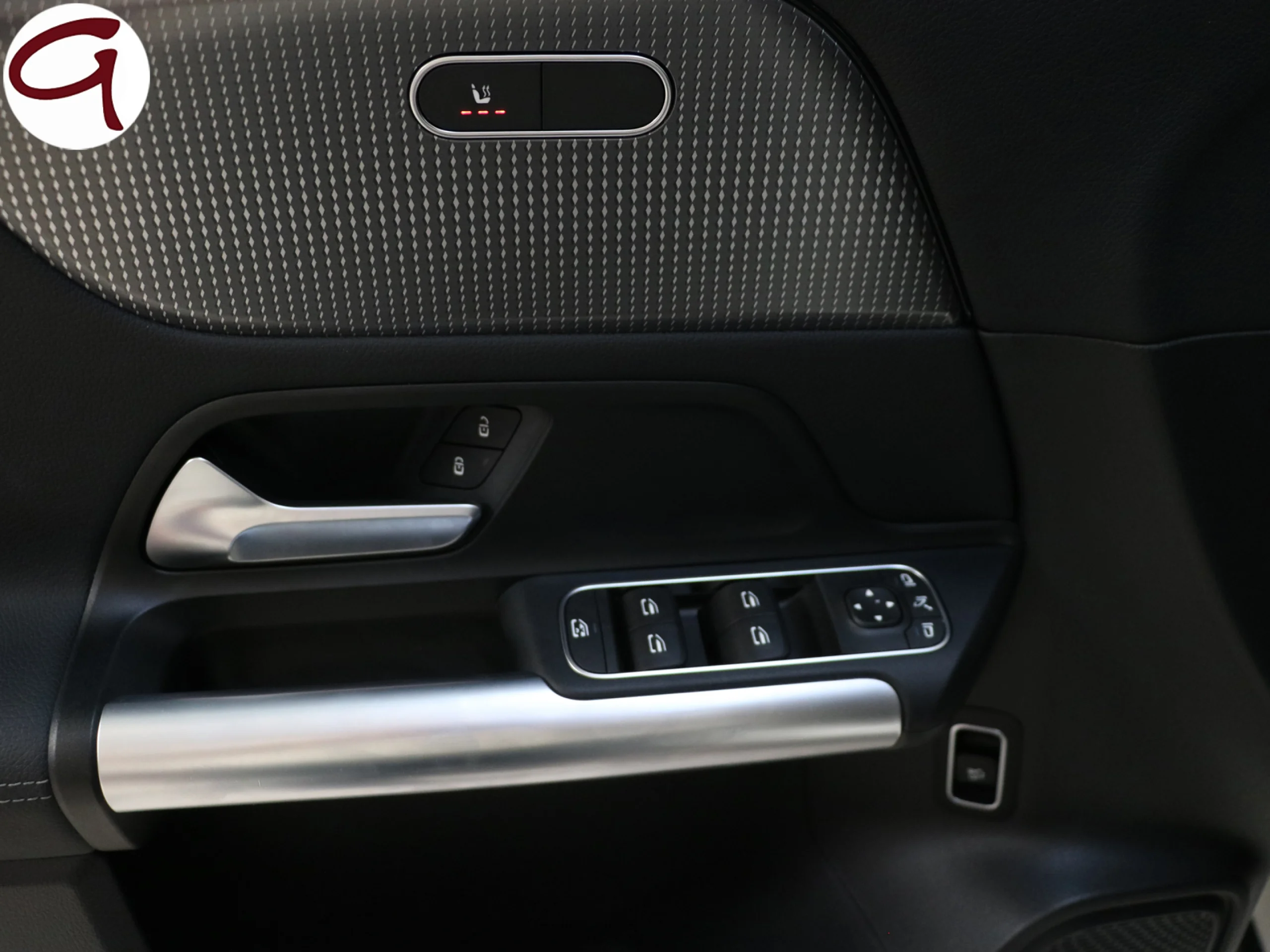 Mercedes-Benz GLA 200 D 110 kW (150 CV) - Foto 37