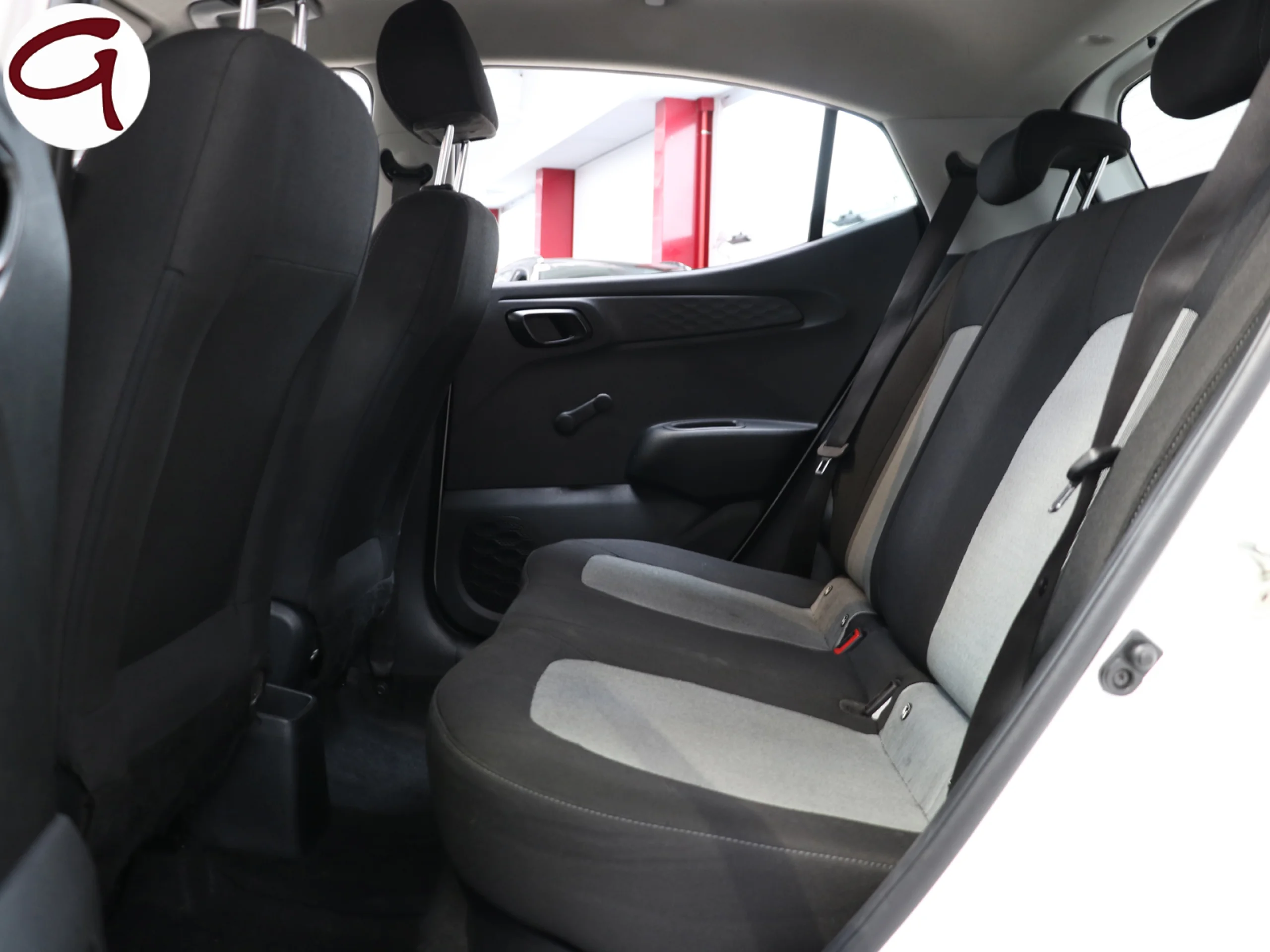 Hyundai I10 1.0 Essence 49 kW (67 CV) - Foto 8