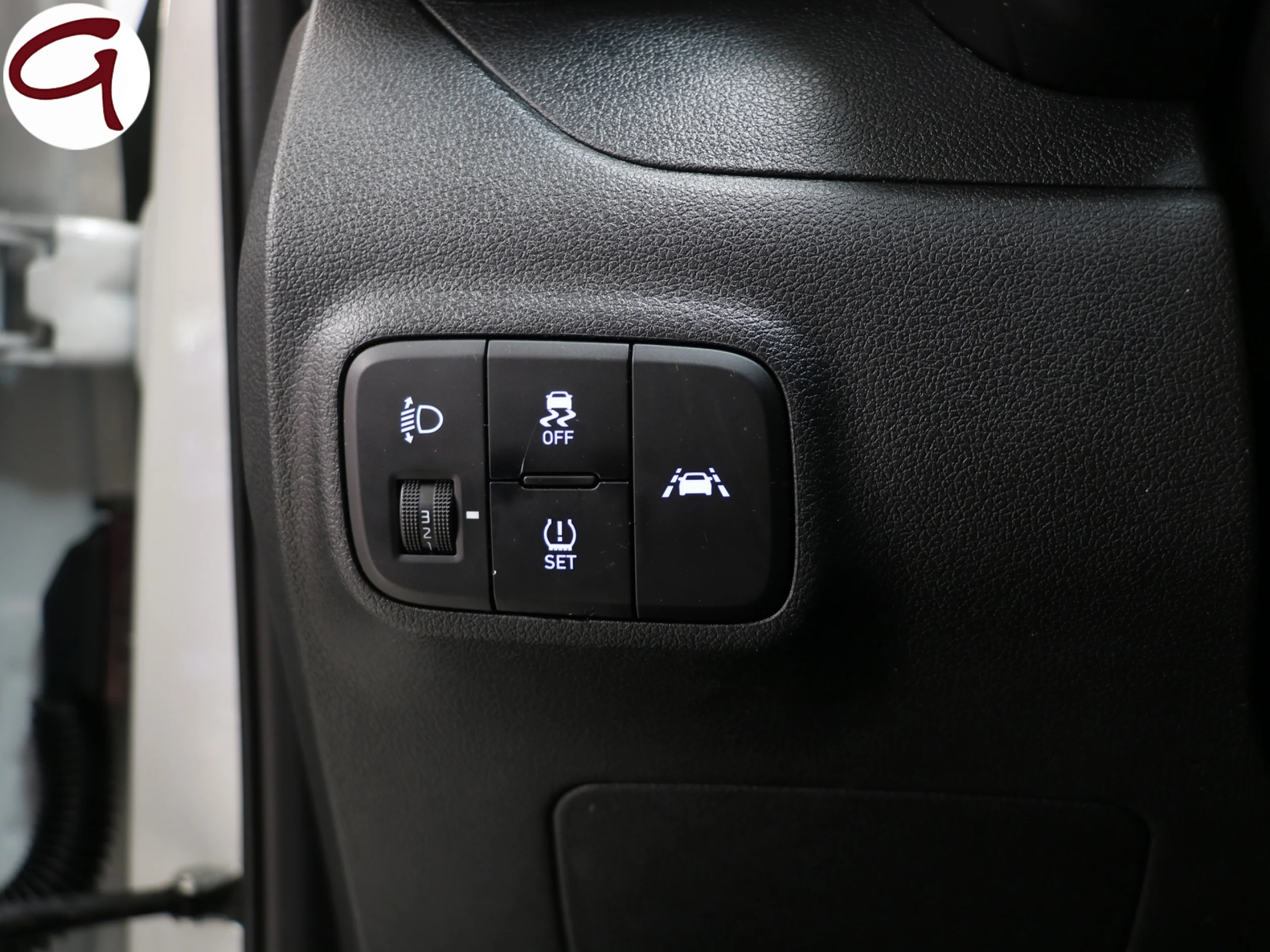 Hyundai I10 1.0 Essence 49 kW (67 CV) - Foto 19