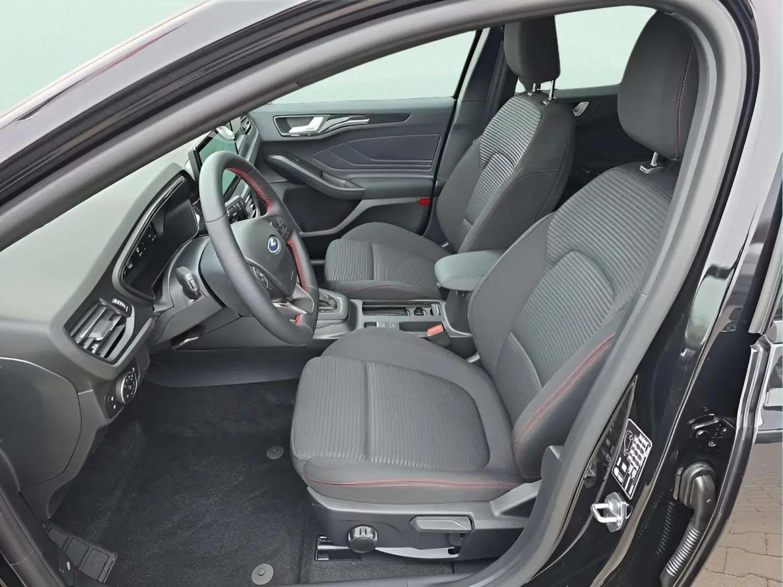 Ford Focus 1.0 Ecoboost MHEV ST-Line Auto 114 kW (155 CV) - Foto 5