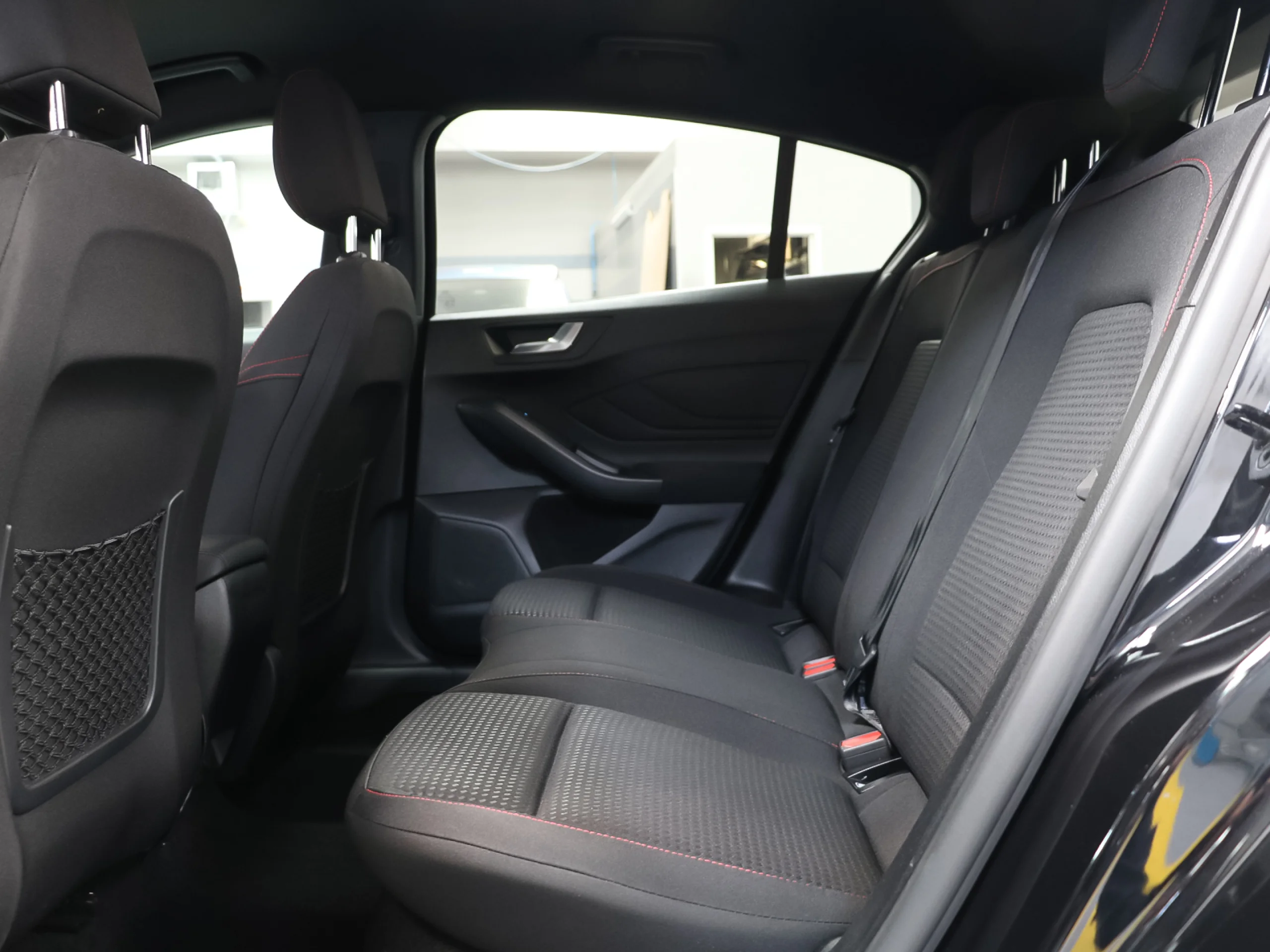 Ford Focus 1.0 Ecoboost MHEV ST-Line Auto 114 kW (155 CV) - Foto 11