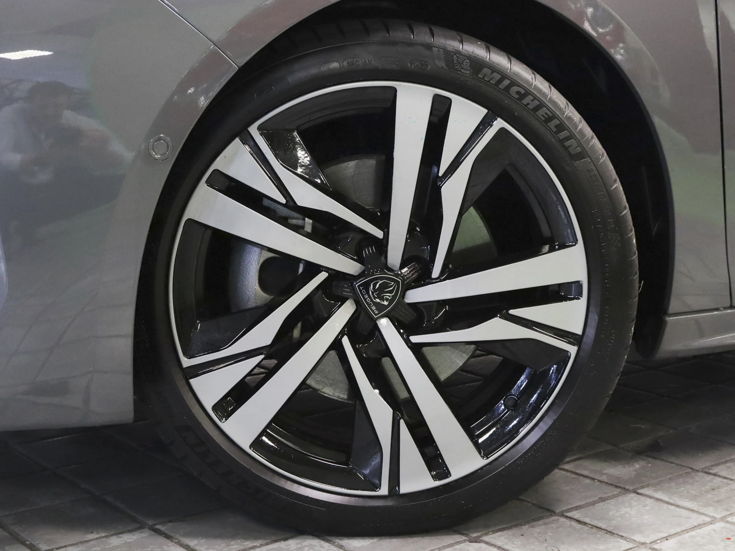 Peugeot 508 sw Hybrid 225 GT e-EAT8 165 kW (225 CV) - Foto 45
