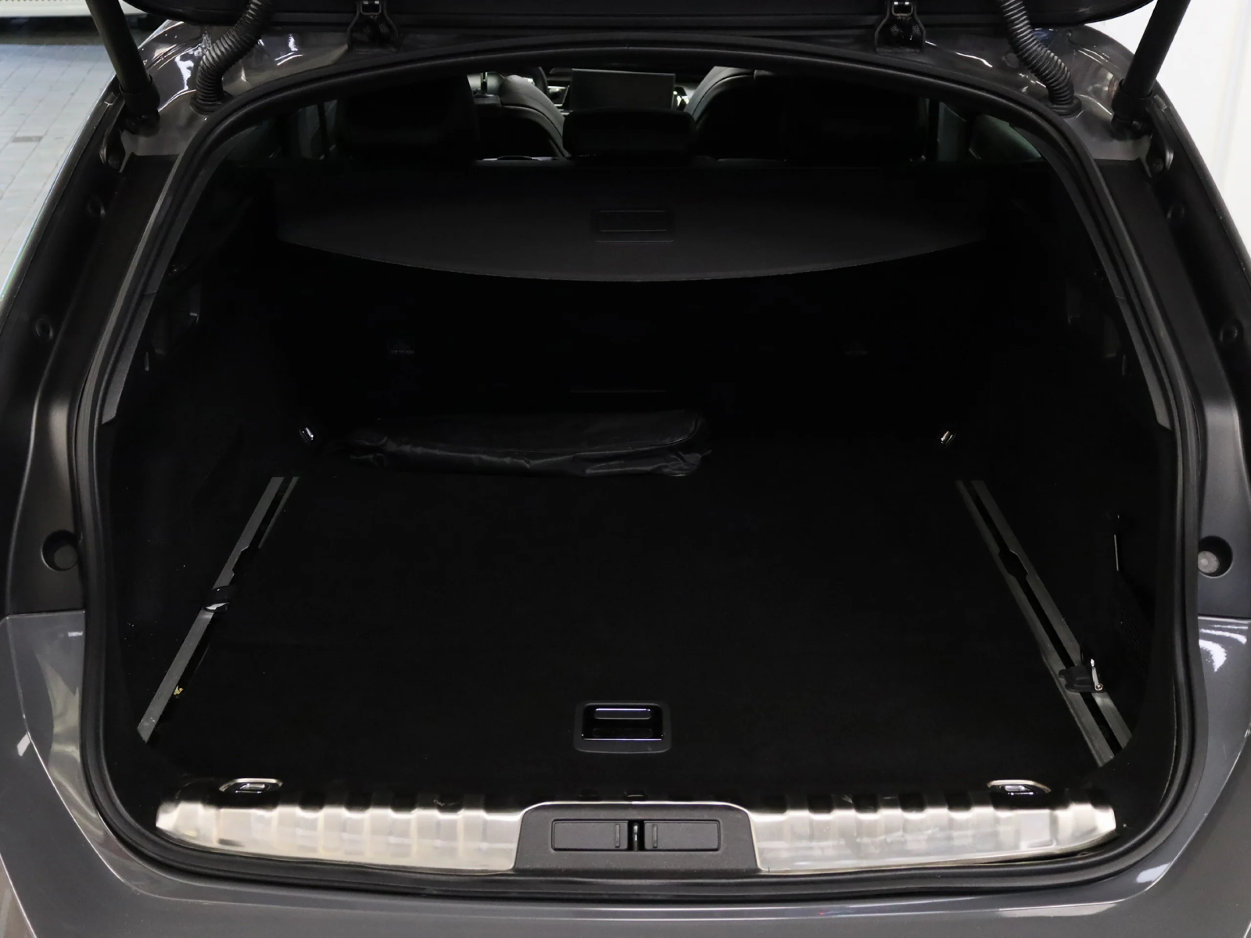 Peugeot 508 sw Hybrid 225 GT e-EAT8 165 kW (225 CV) - Foto 48