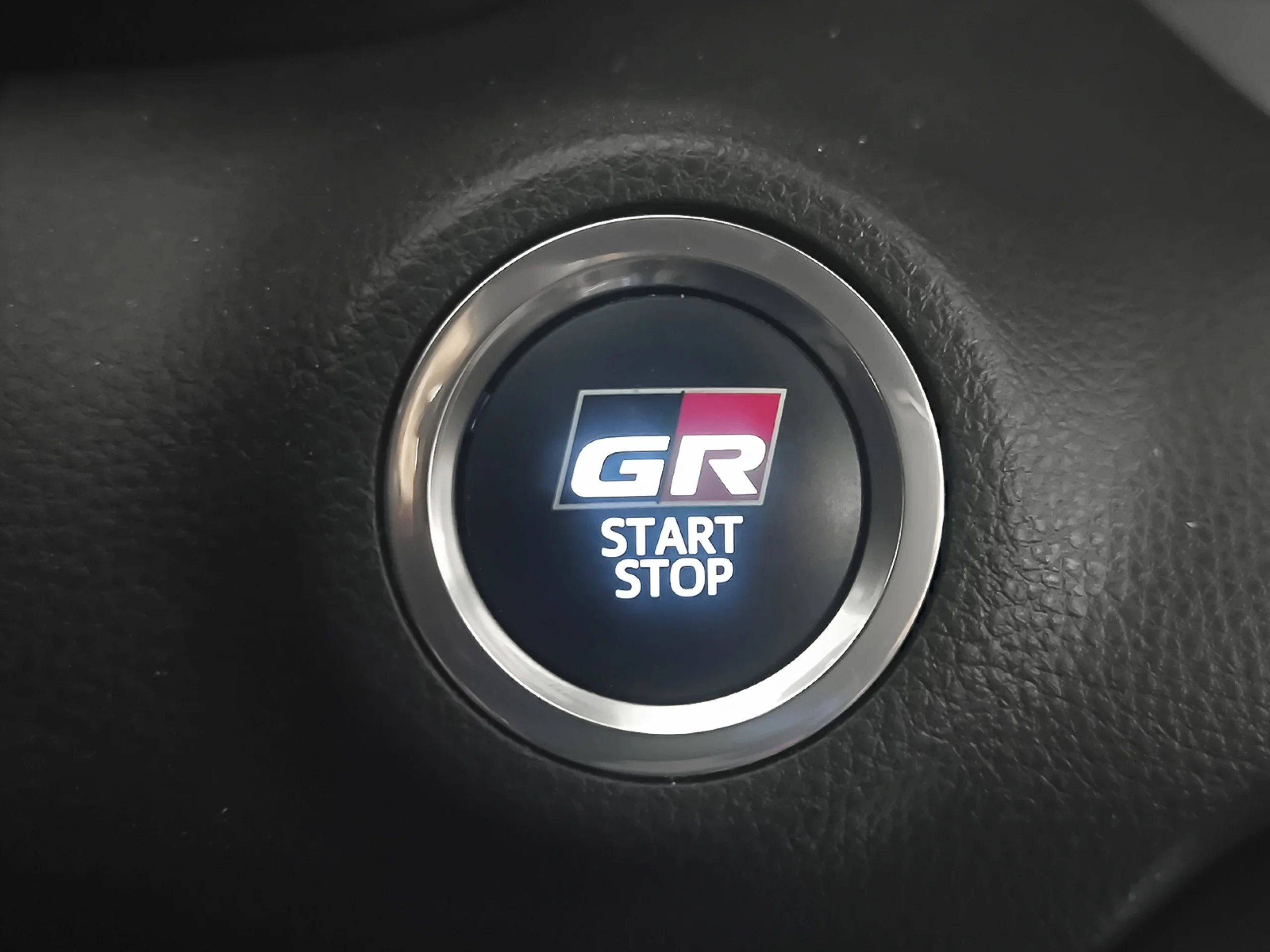 Toyota Yaris 1.5 120H GR-Sport 85 kW (116 CV) - Foto 18