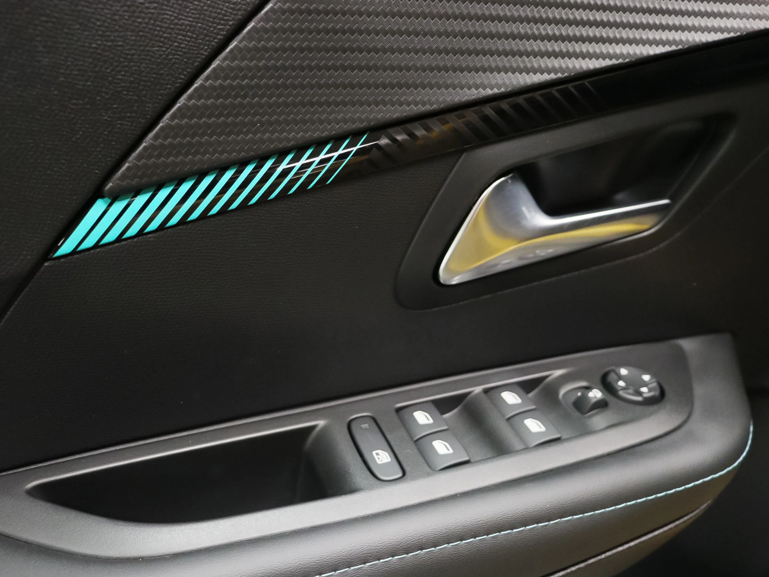 Peugeot E-208 Eléctrico Allure Pack 100 kW (136 CV) - Foto 6