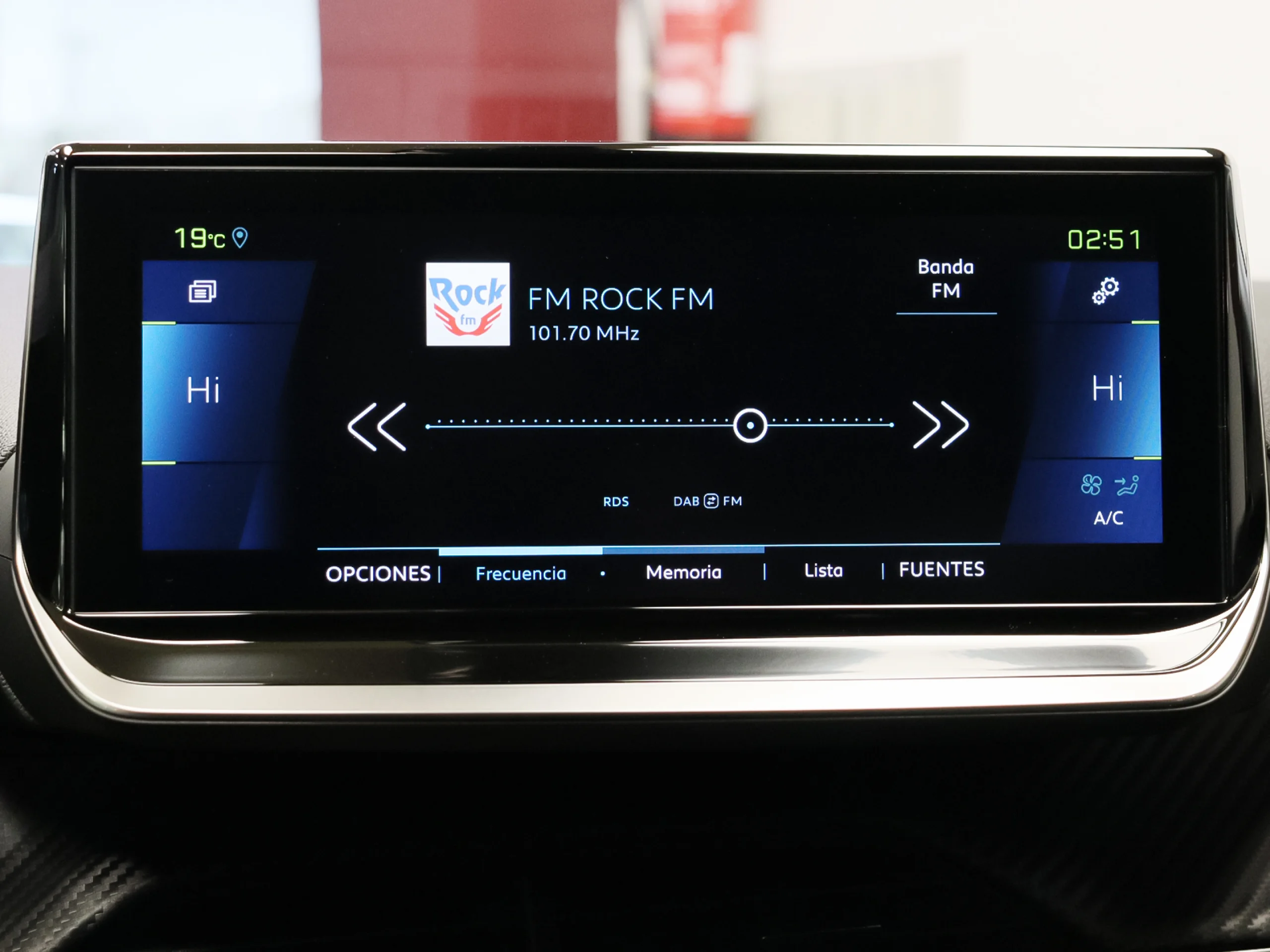 Peugeot E-208 Eléctrico Allure Pack 100 kW (136 CV) - Foto 19