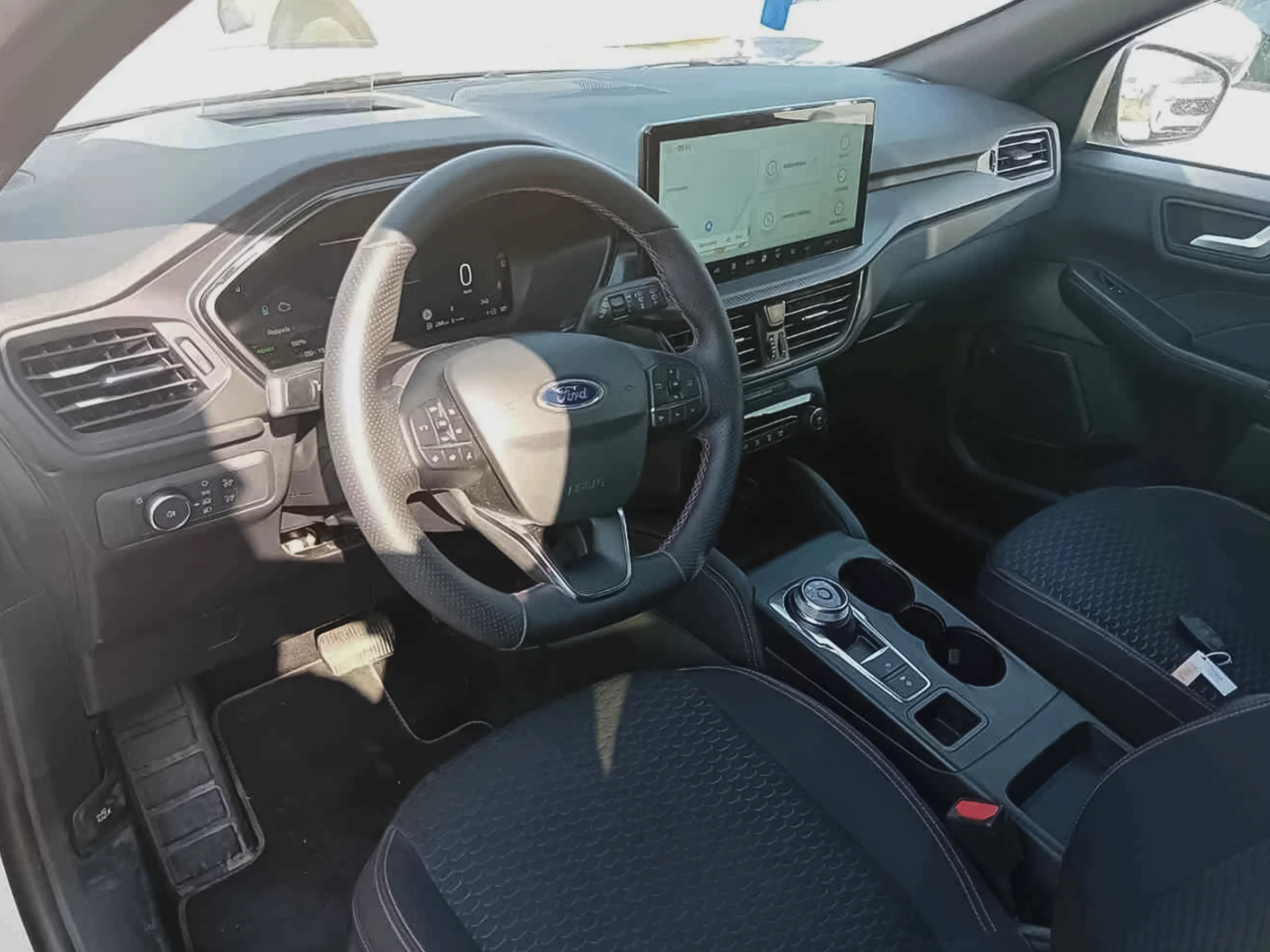 Ford Kuga 2.5 Duratec FHEV ST-Line Auto 132 kW (180 CV) - Foto 3