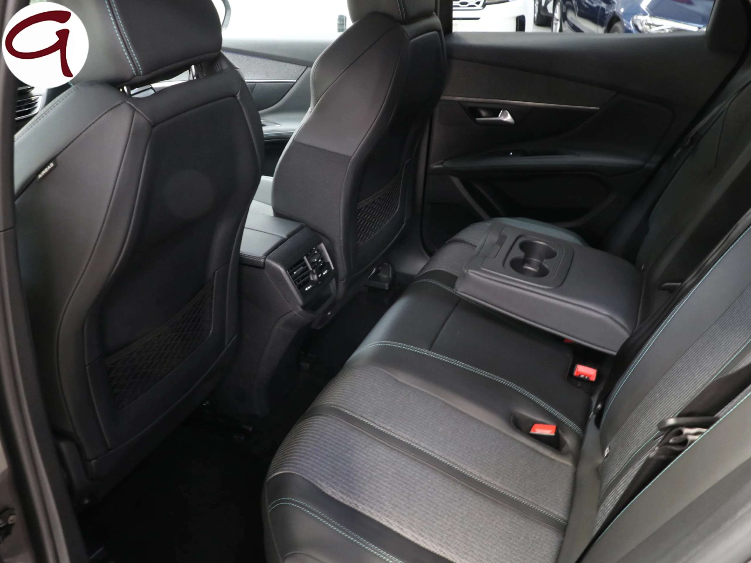 Peugeot 3008 Hybrid 225 Allure Pack e-EAT8 165 kW (225 CV) - Foto 9