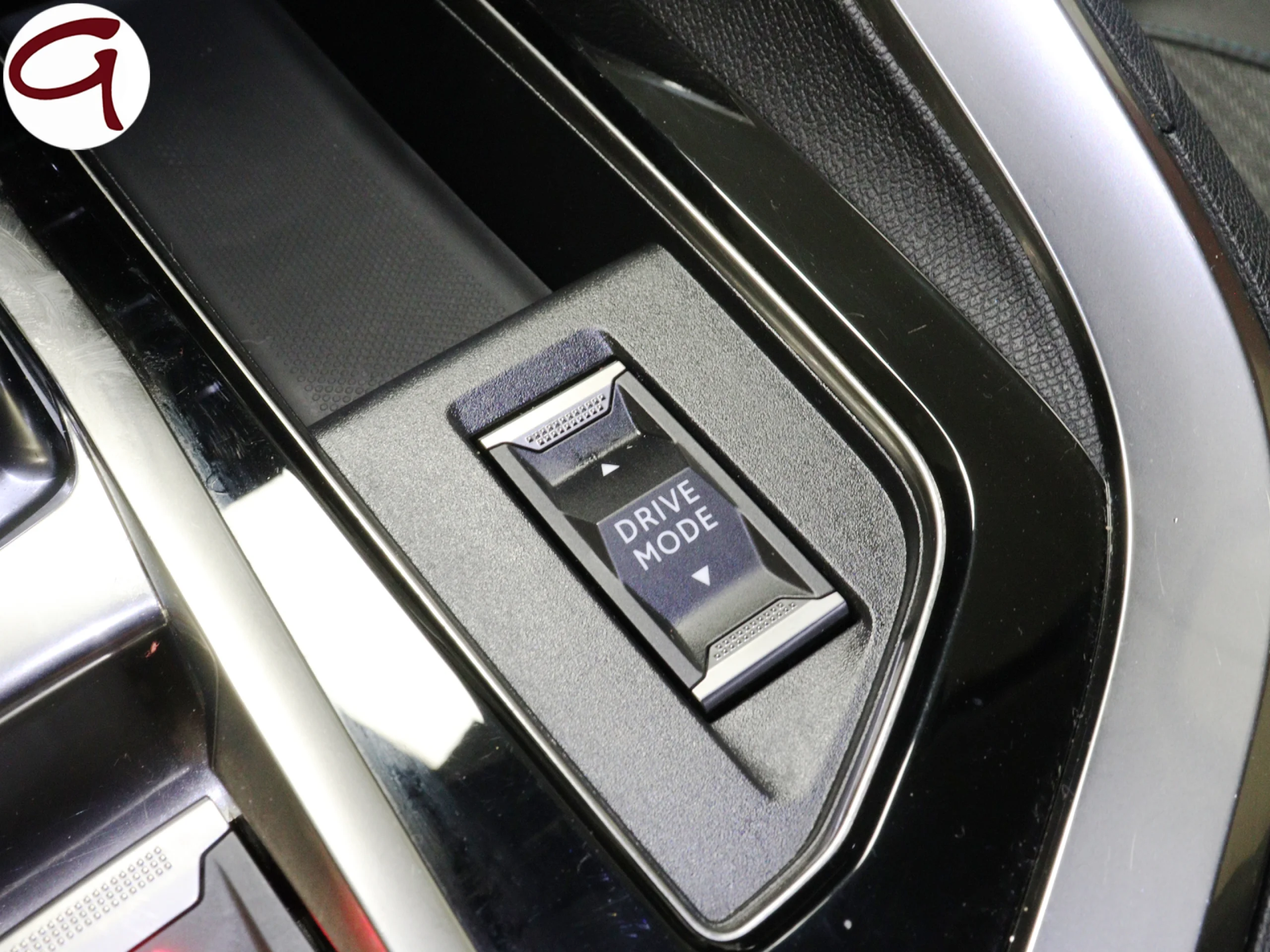 Peugeot 3008 Hybrid 225 Allure Pack e-EAT8 165 kW (225 CV) - Foto 27