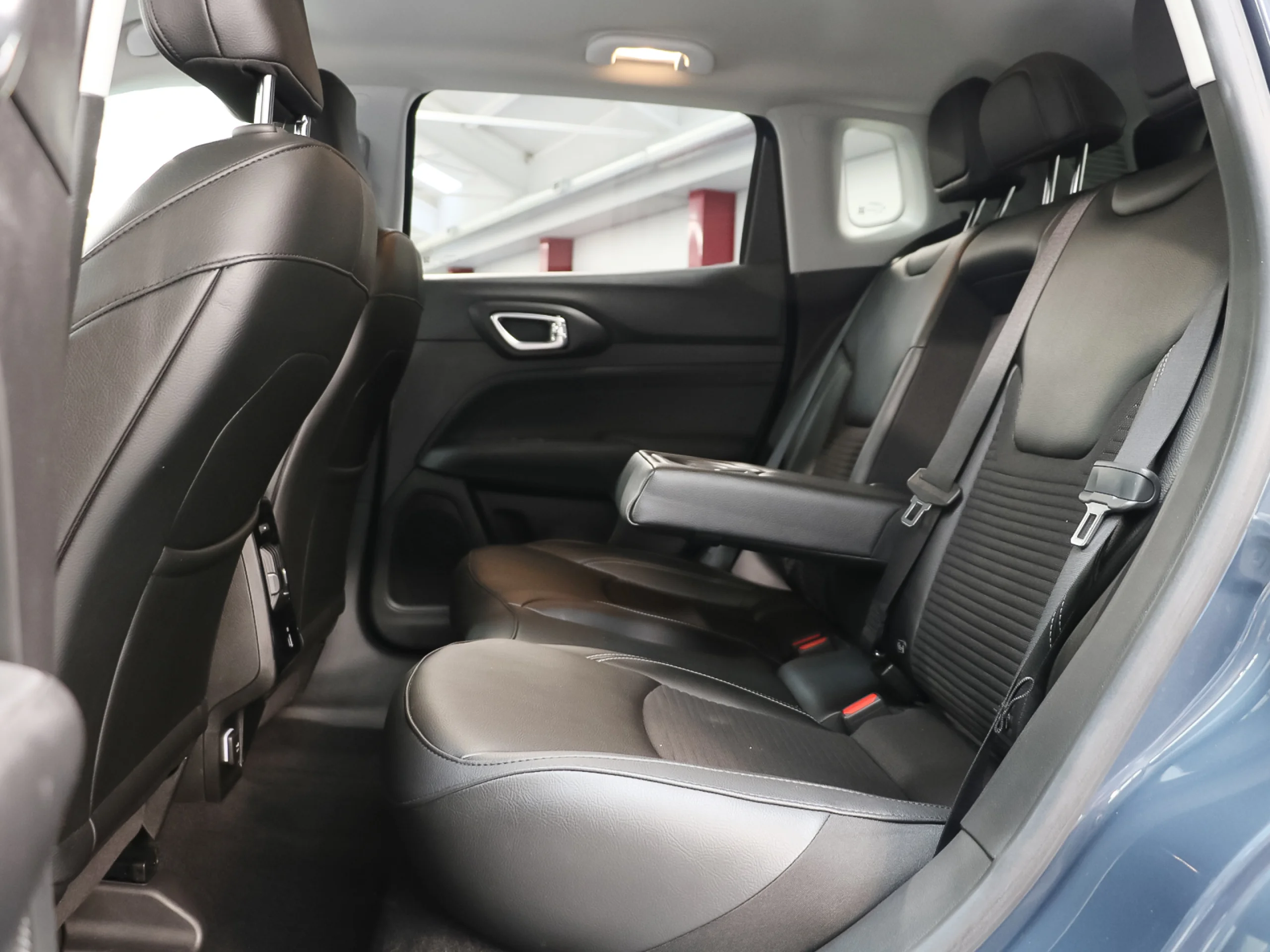 Jeep Compass 1.3 PHEV Limited AWD AT 140 kW (190 CV) - Foto 7