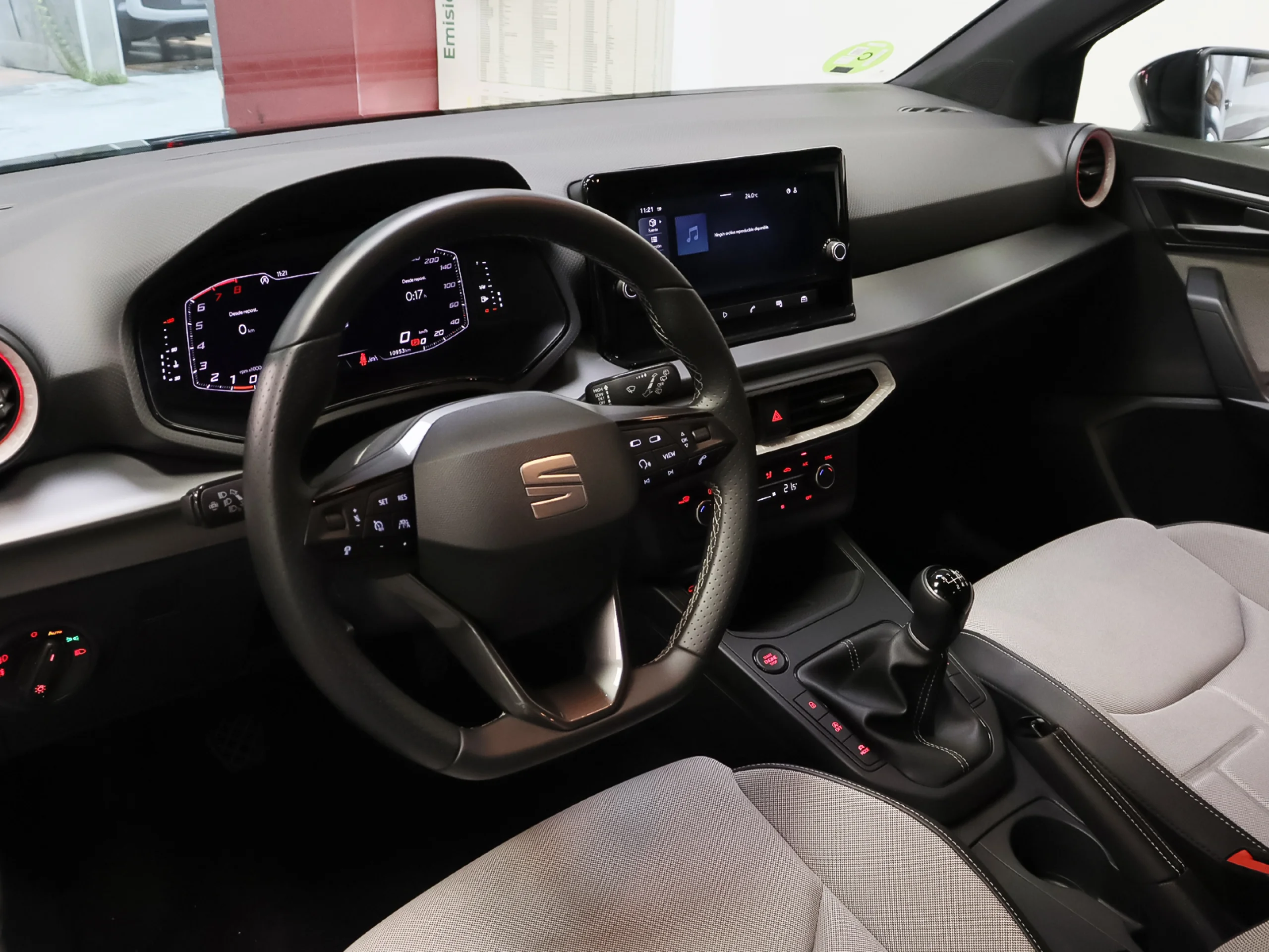 SEAT Arona 1.0 TSI S&S FR 85 kW (115 CV) - Foto 4