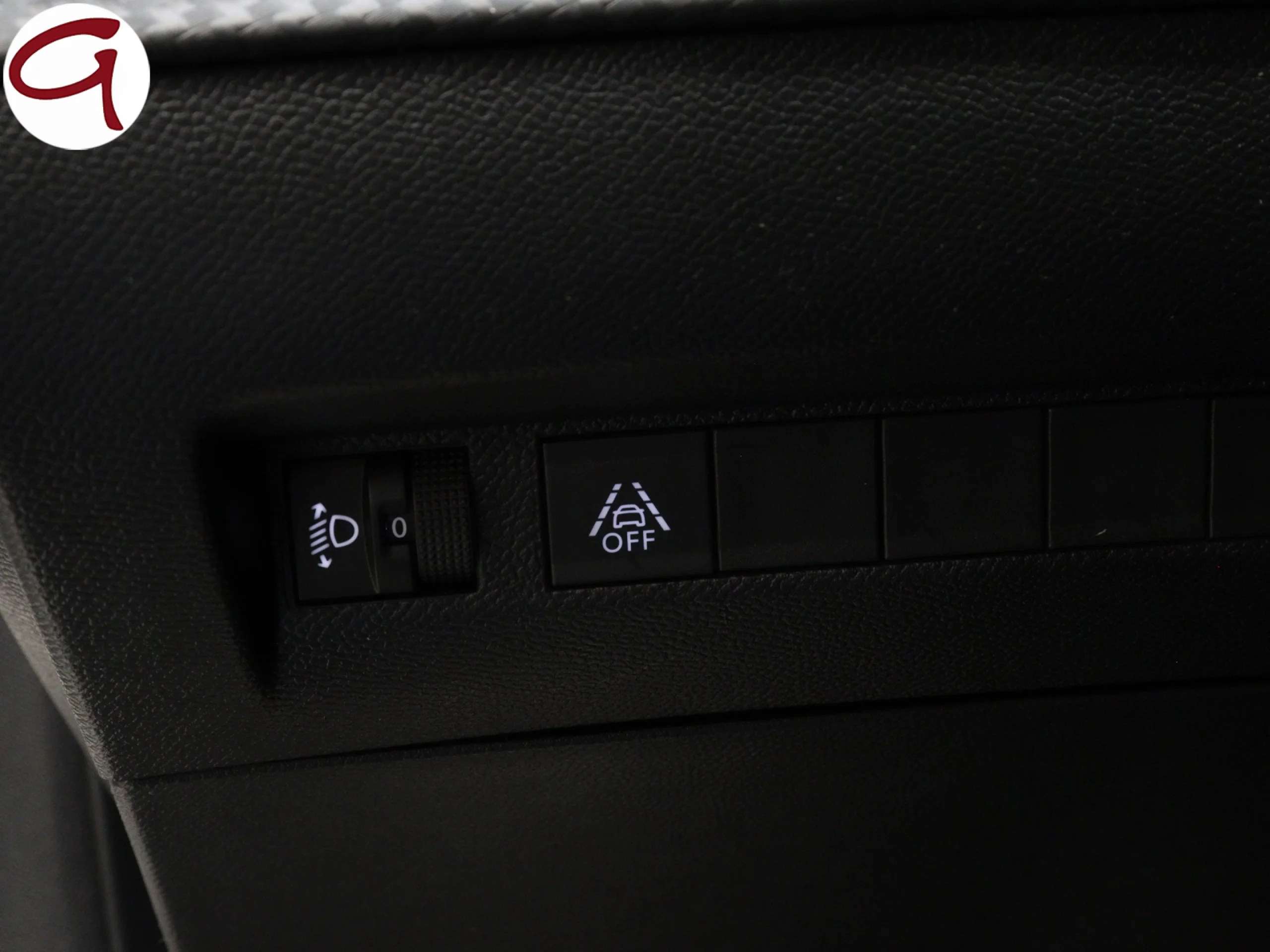 Peugeot E-208 Eléctrico Active 100 kW (136 CV) - Foto 8