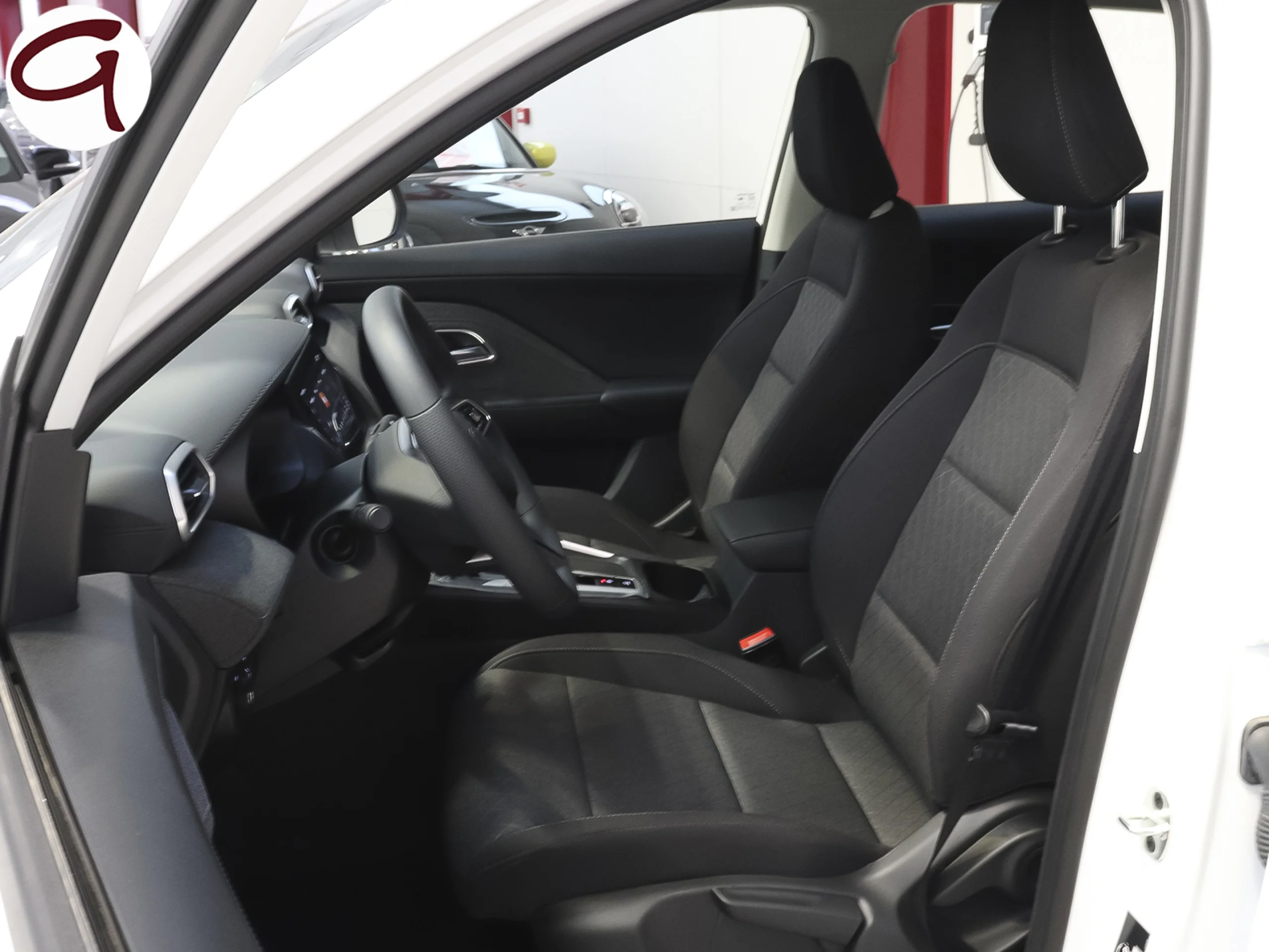 MG ZS 1.5 Hybrid+ Standard 145 kW (197 CV) - Foto 7