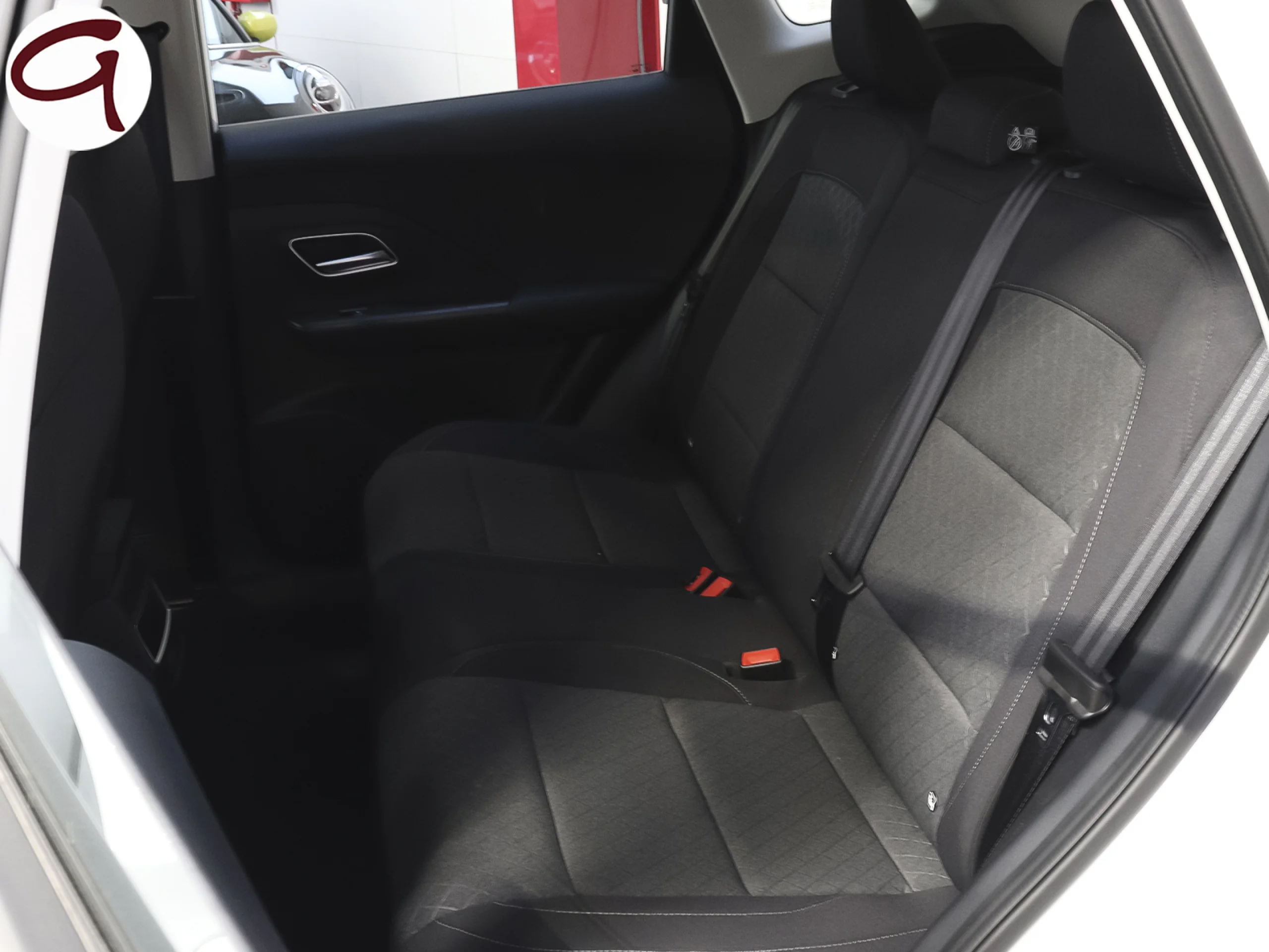 MG ZS 1.5 Hybrid+ Standard 145 kW (197 CV) - Foto 9