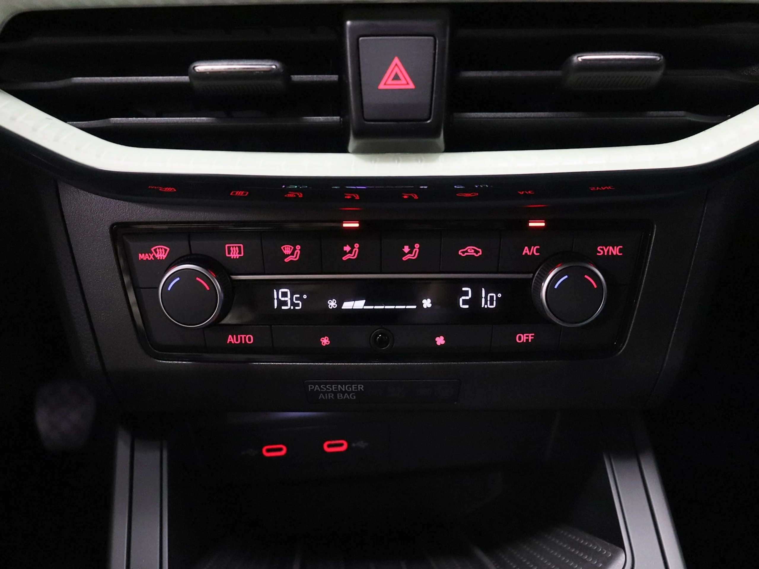 SEAT Arona 1.0 TSI S&S Style+ 85 kW (115 CV) - Foto 15