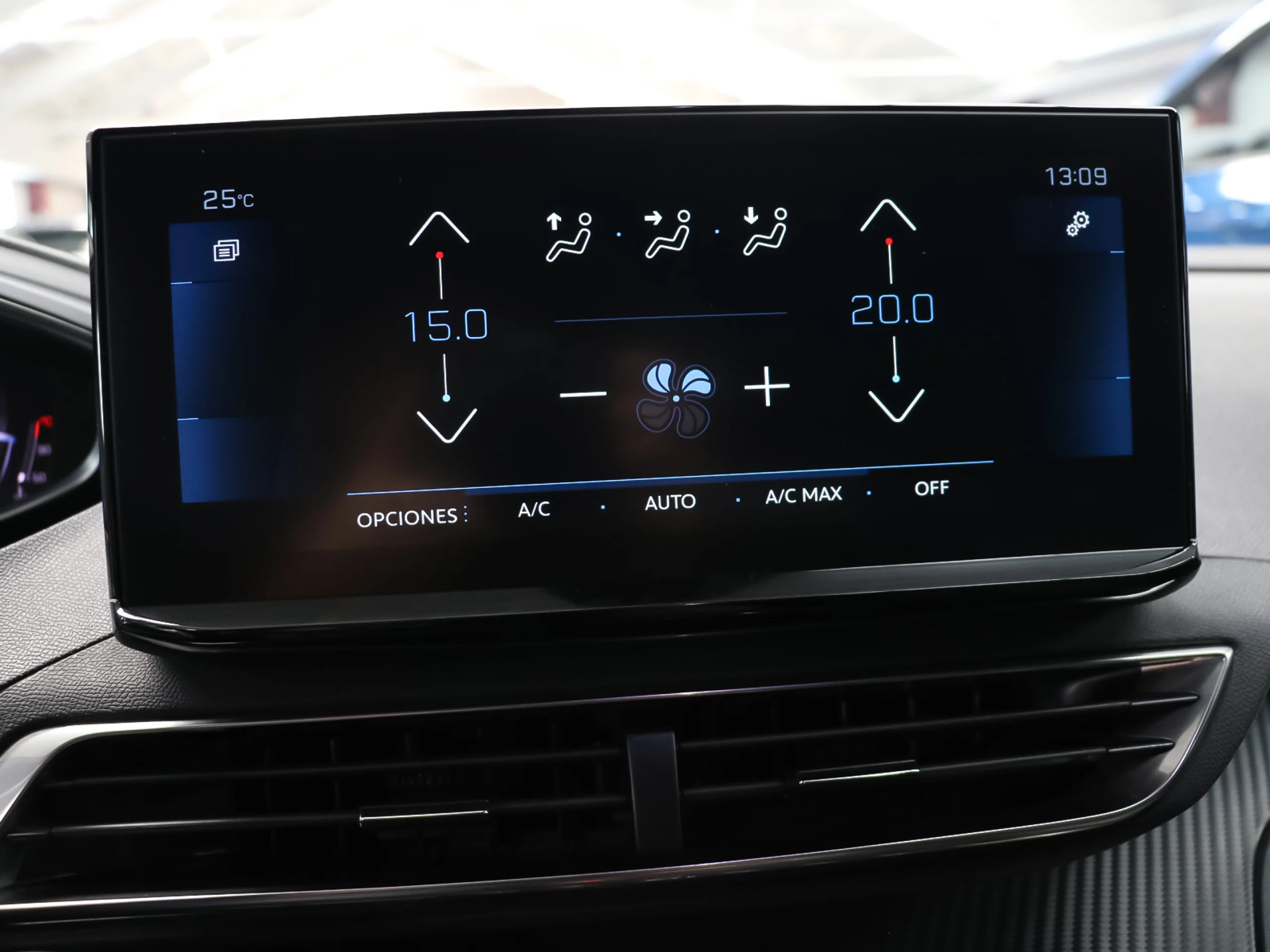 Peugeot 3008 PureTech 130 S&S Allure Pack 96 kW (130 CV) - Foto 14