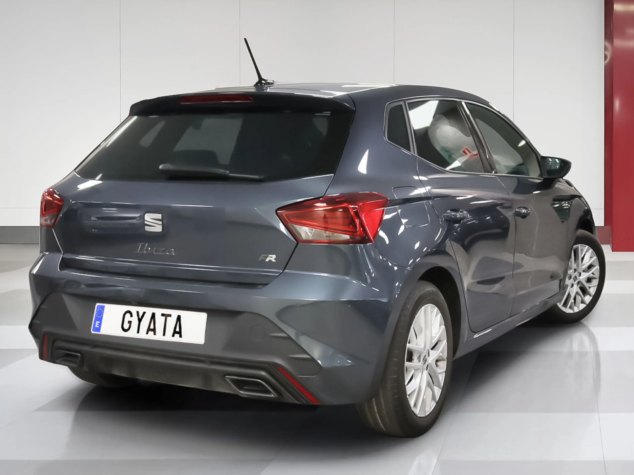 SEAT Ibiza 1.0 TSI S&S FR 85 kW (115 CV) - Foto 3