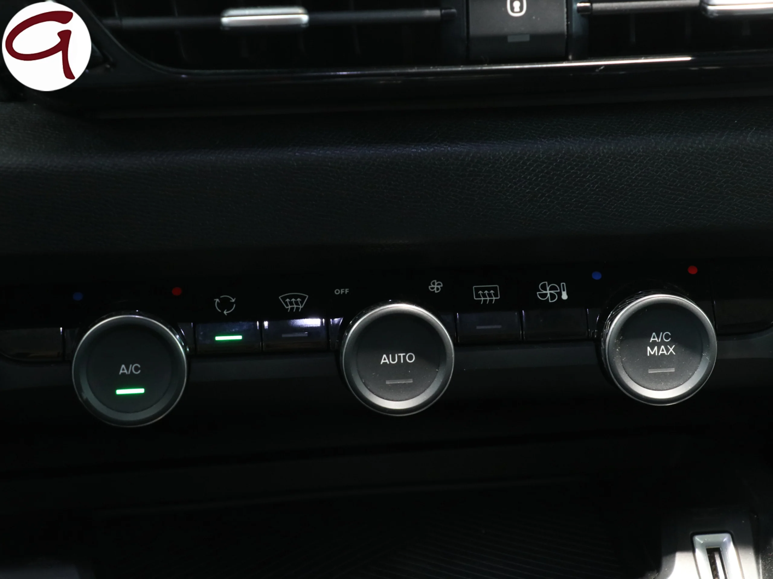 Citroen ë-C4 100kW Electrico C-Series 100 kW (136 CV) - Foto 17