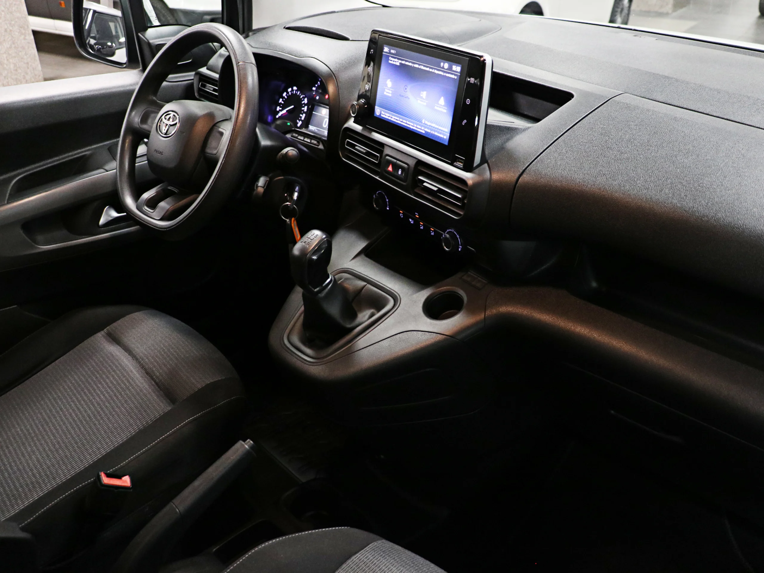Toyota Proace City 1.5 D VX L1 75 kW (102 CV) - Foto 5