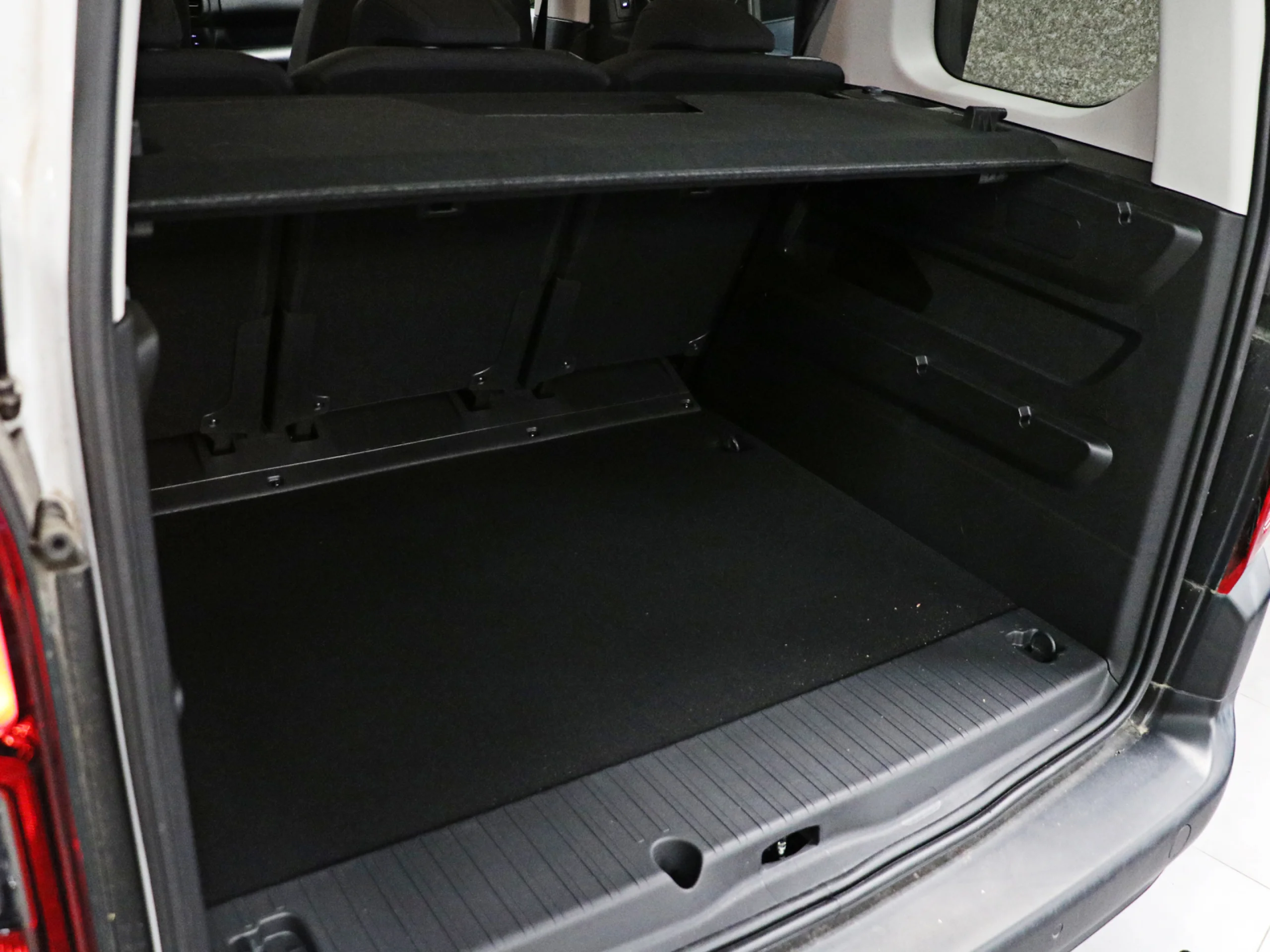 Citroen ë-Berlingo Shine Talla M 50kWh 100 kW (136 CV) - Foto 38
