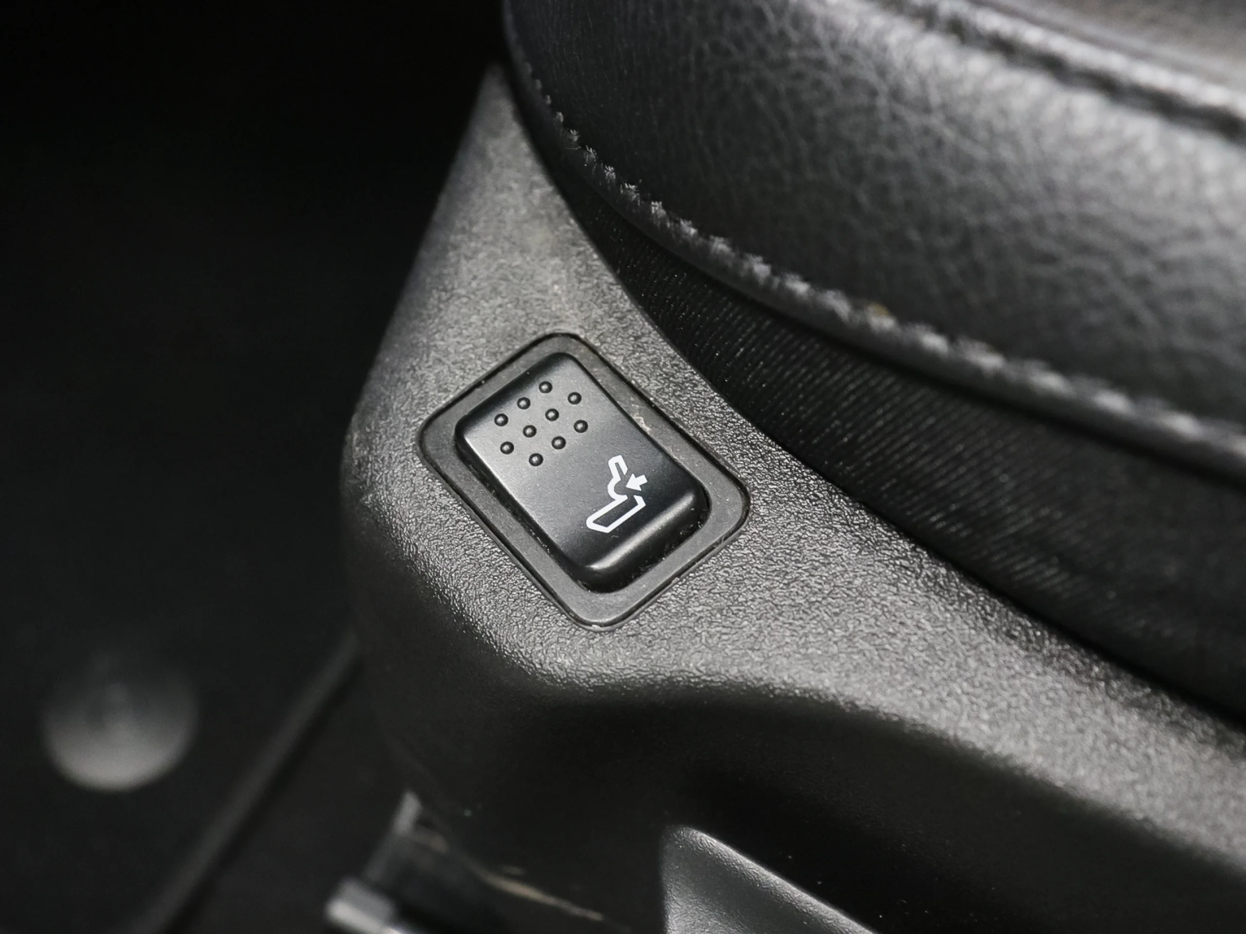 Jeep Compass eHybrid 1.5 MHEV Longitude DCT 96 kW (130 CV) - Foto 8