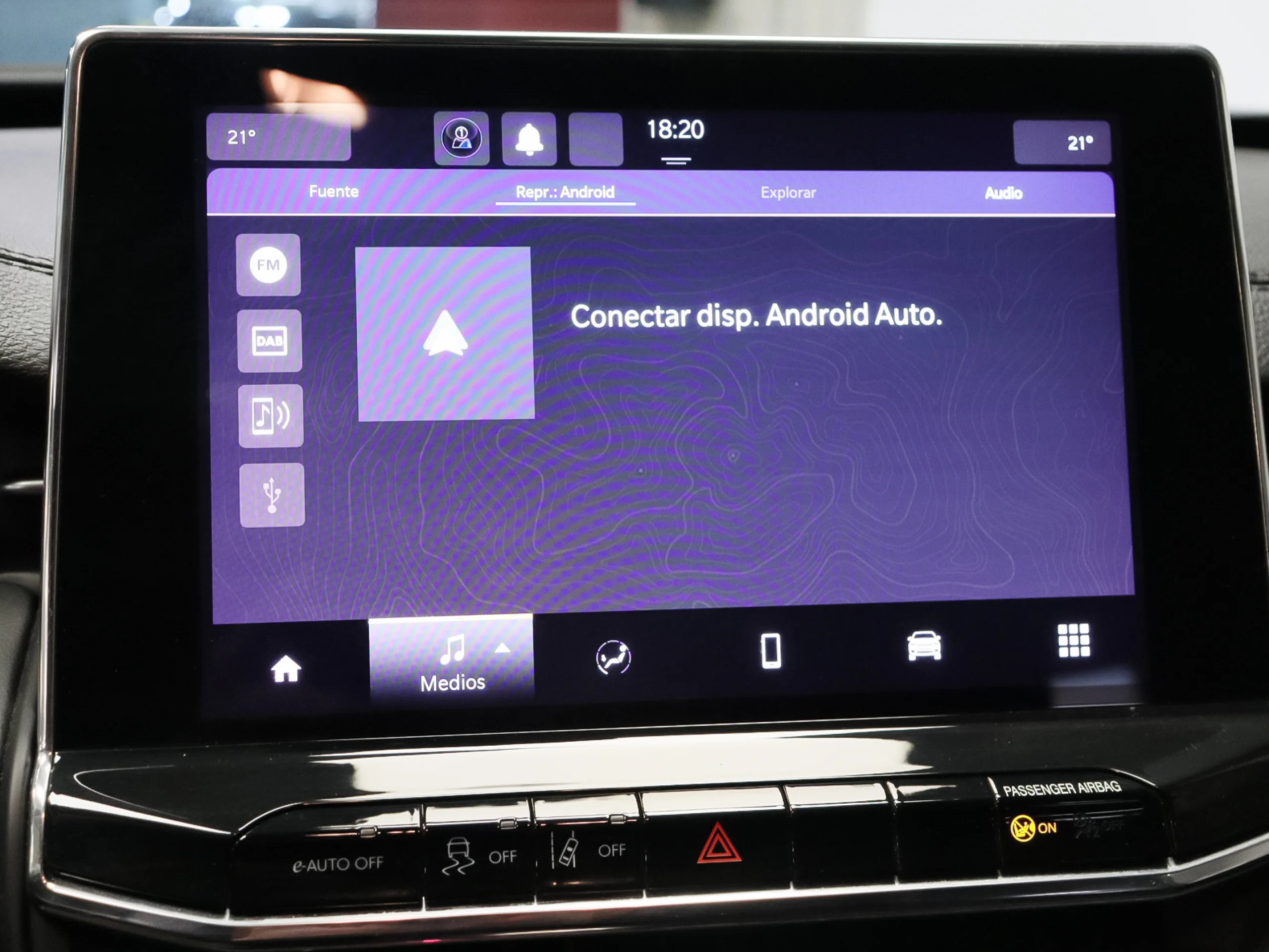 Jeep Compass eHybrid 1.5 MHEV Longitude DCT 96 kW (130 CV) - Foto 22