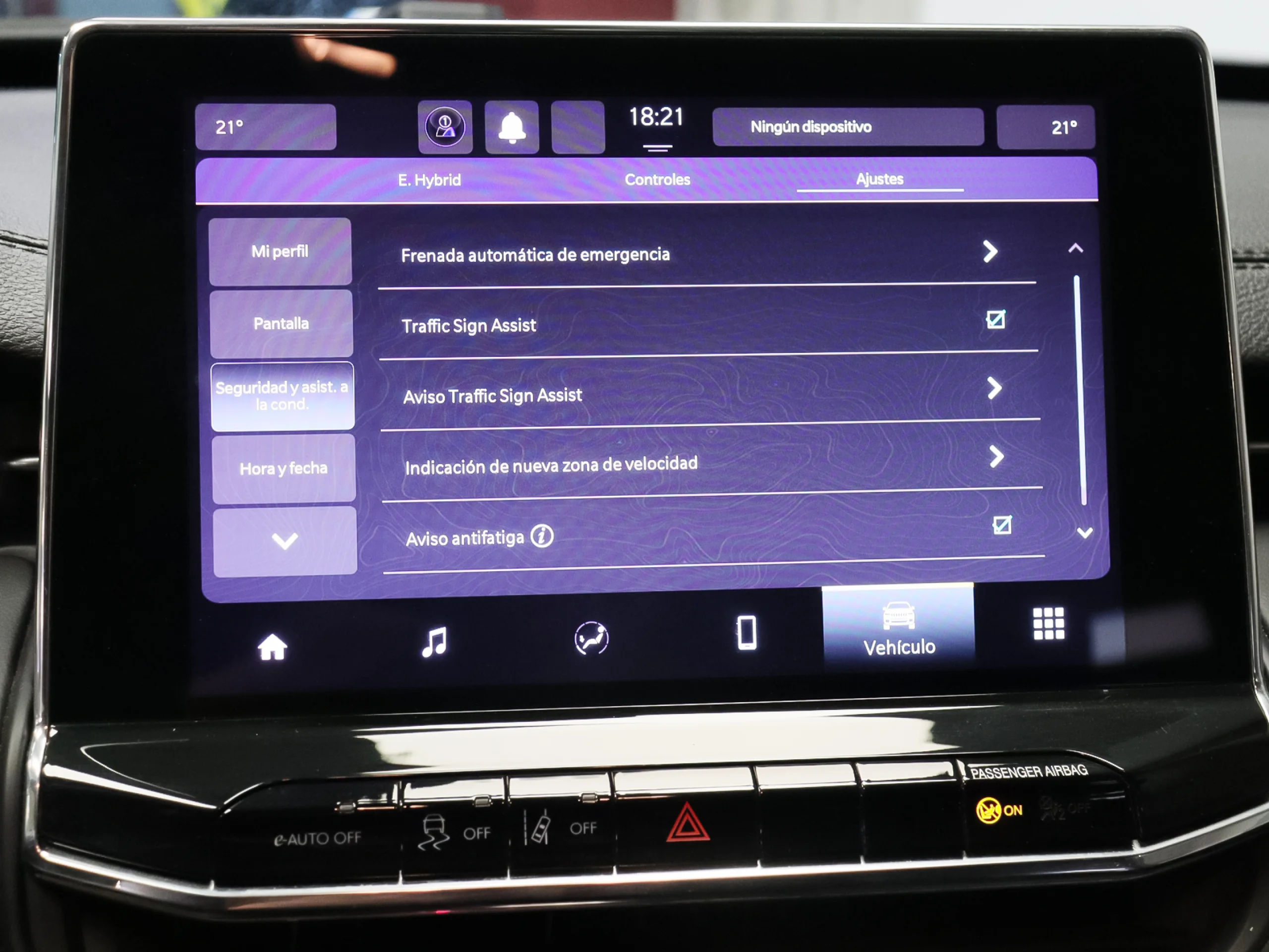 Jeep Compass eHybrid 1.5 MHEV Longitude DCT 96 kW (130 CV) - Foto 26