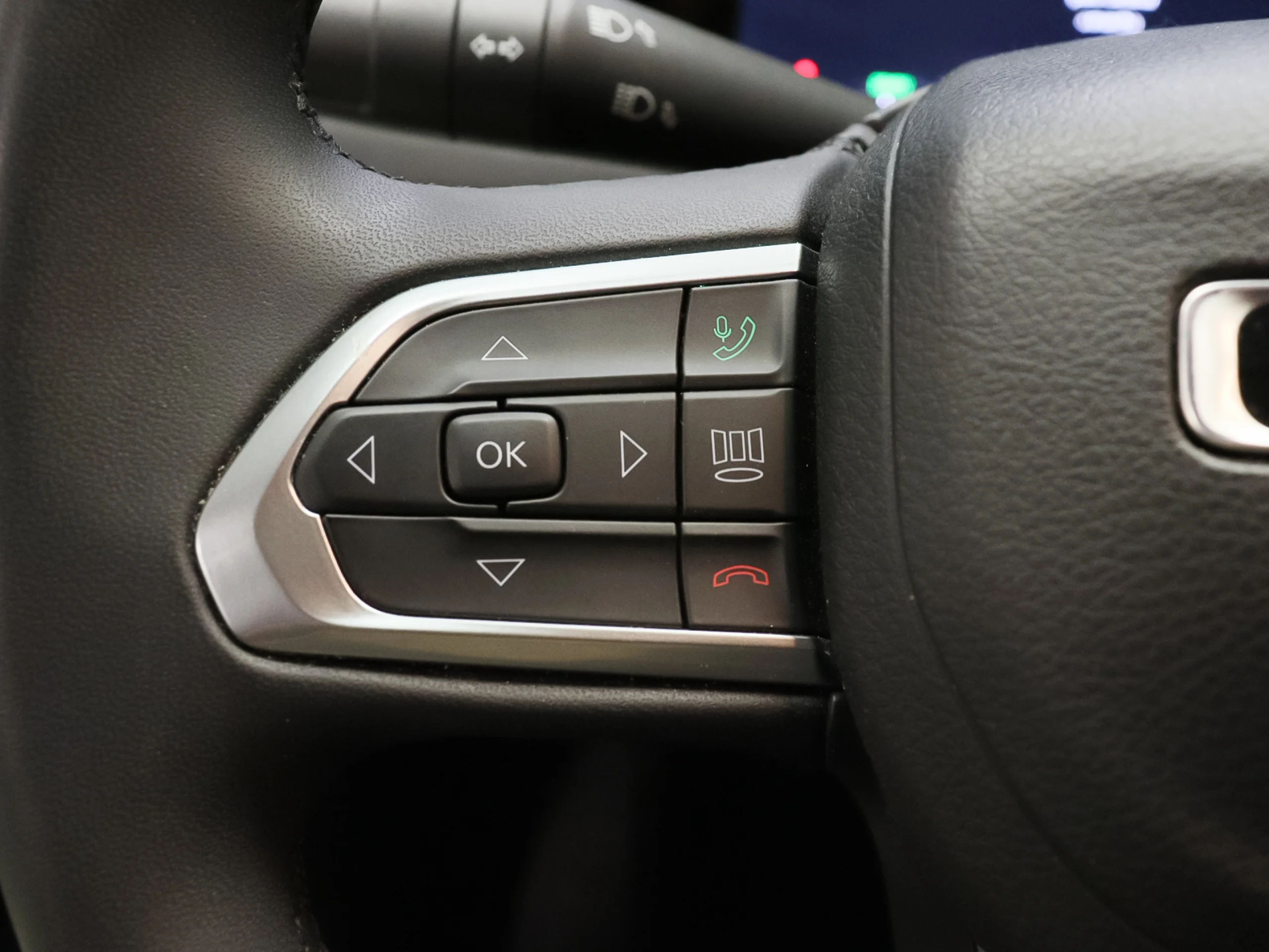 Jeep Compass eHybrid 1.5 MHEV Longitude DCT 96 kW (130 CV) - Foto 15