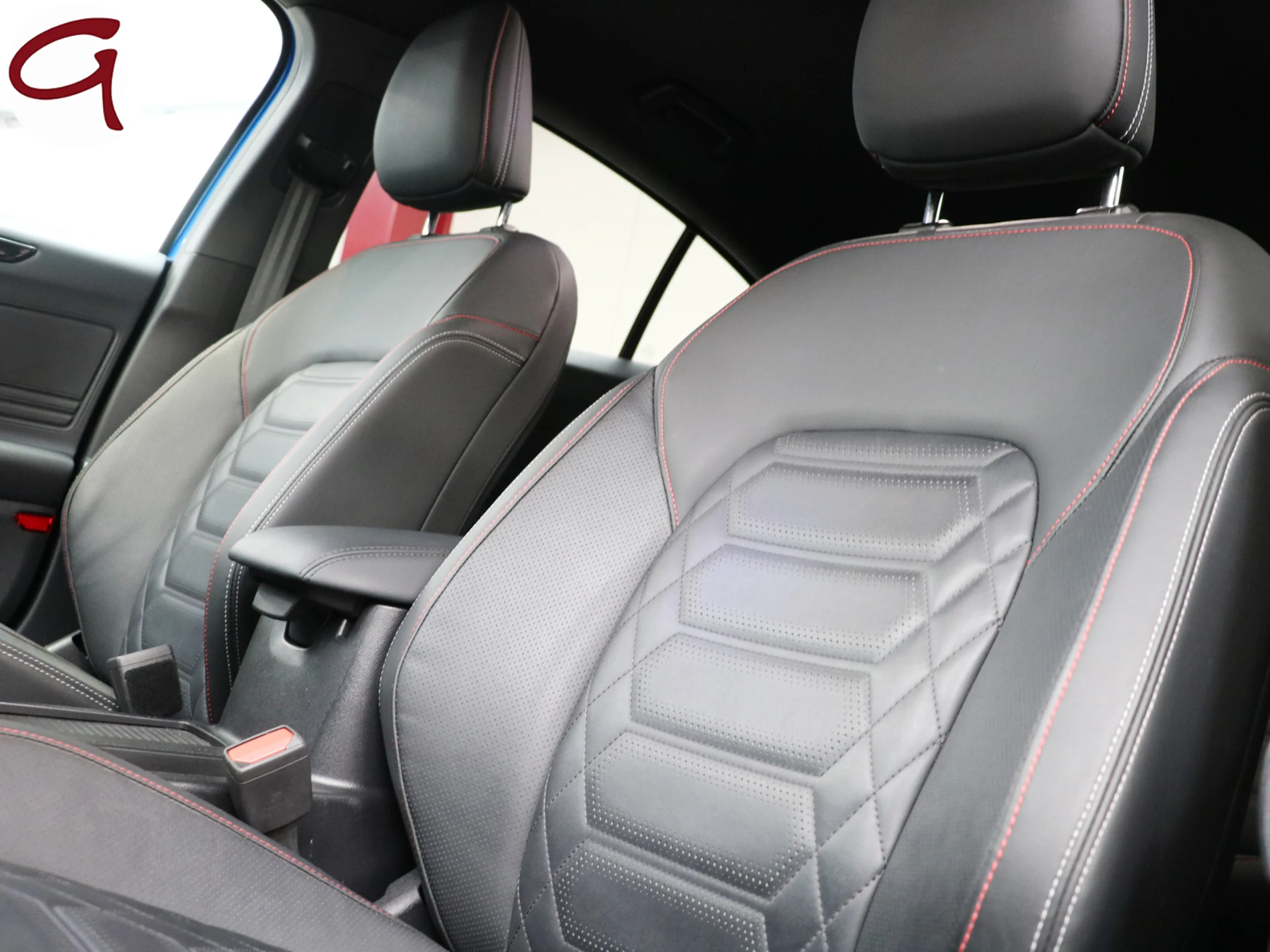 Ford Focus 1.0 Ecoboost MHEV ST-Line X Auto 114 kW (155 CV) - Foto 9