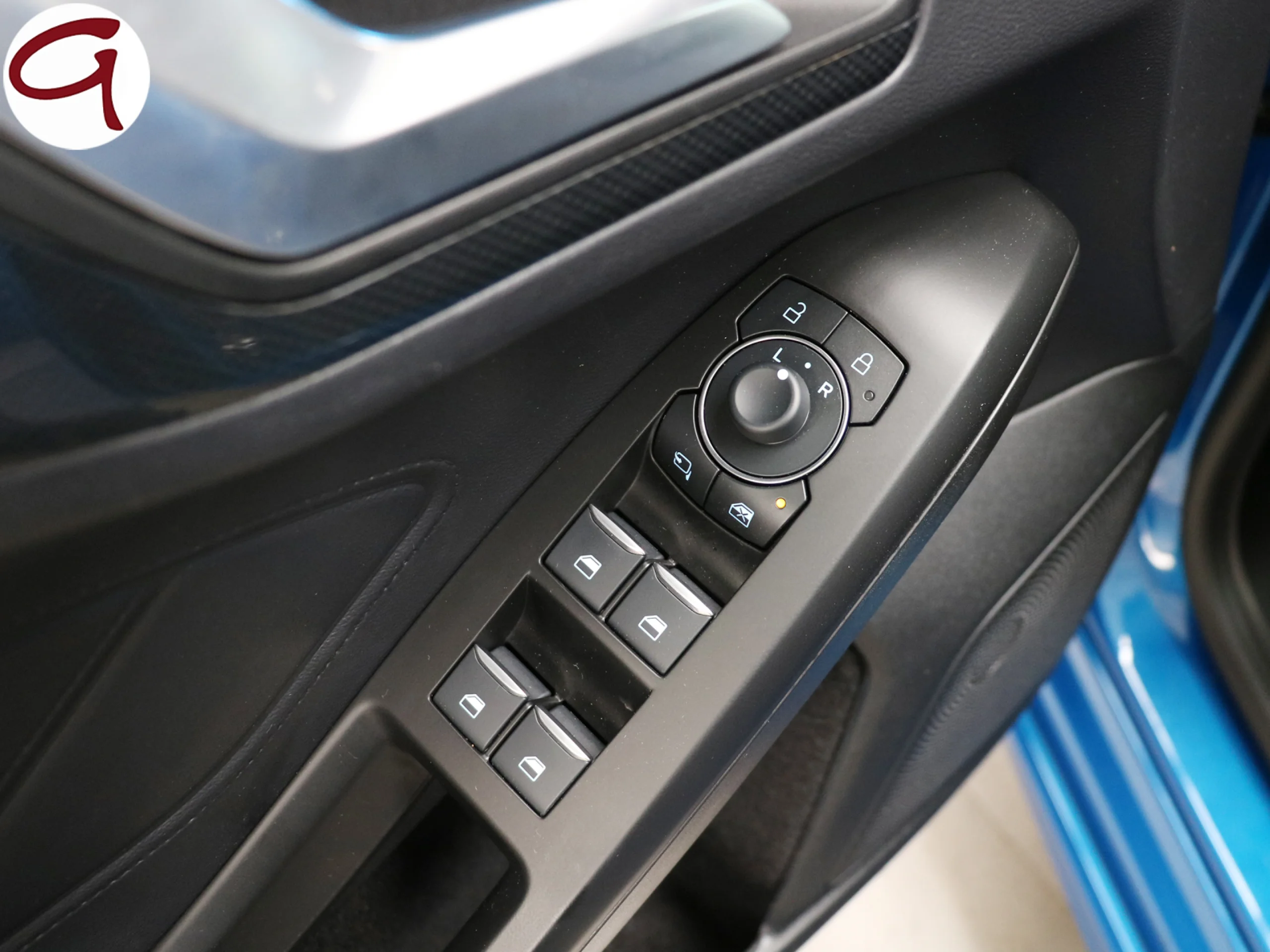 Ford Focus 1.0 Ecoboost MHEV ST-Line X Auto 114 kW (155 CV) - Foto 42