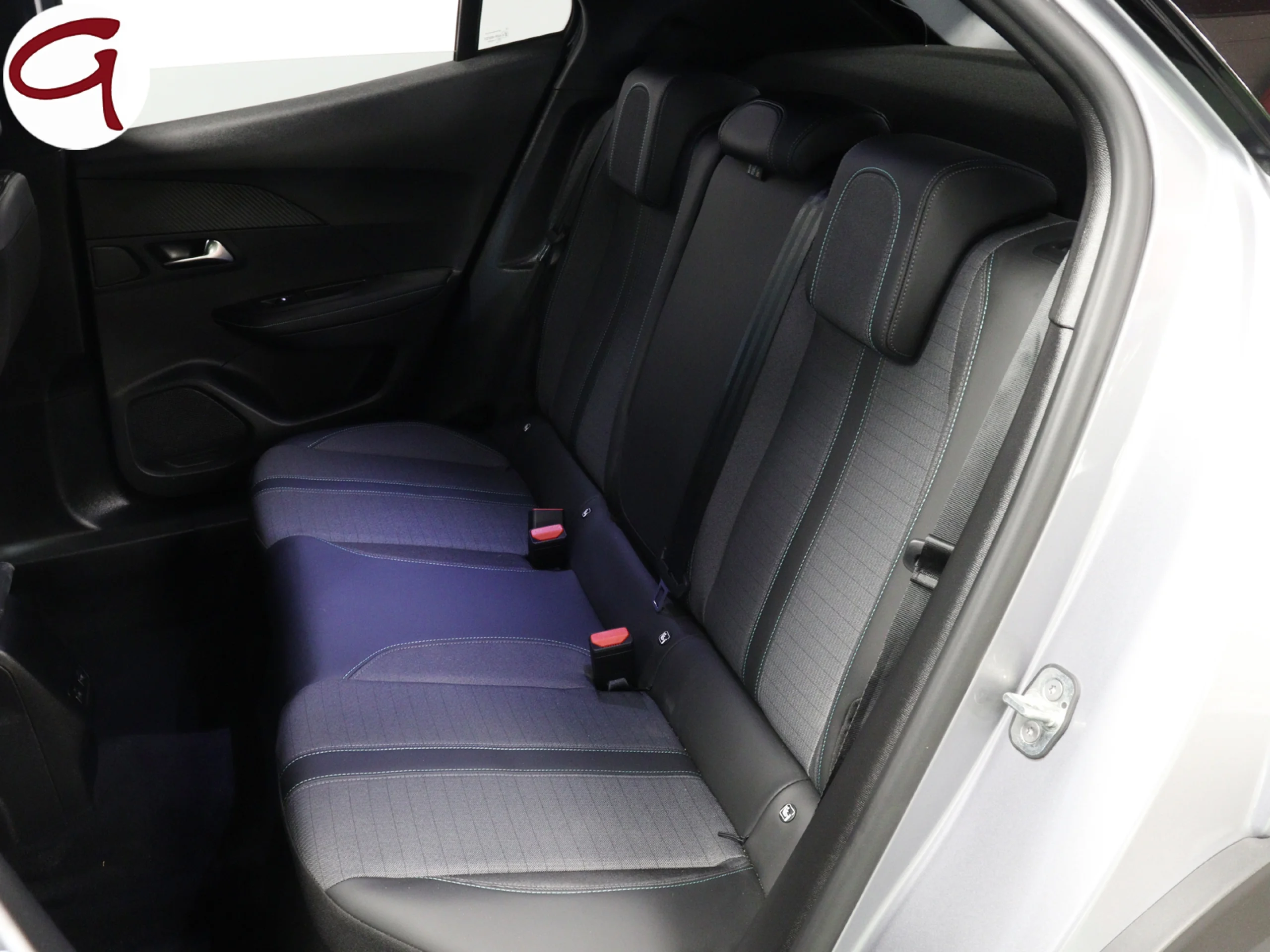 Peugeot 2008 PureTech 100 S&S Allure 75 kW (100 CV) - Foto 8