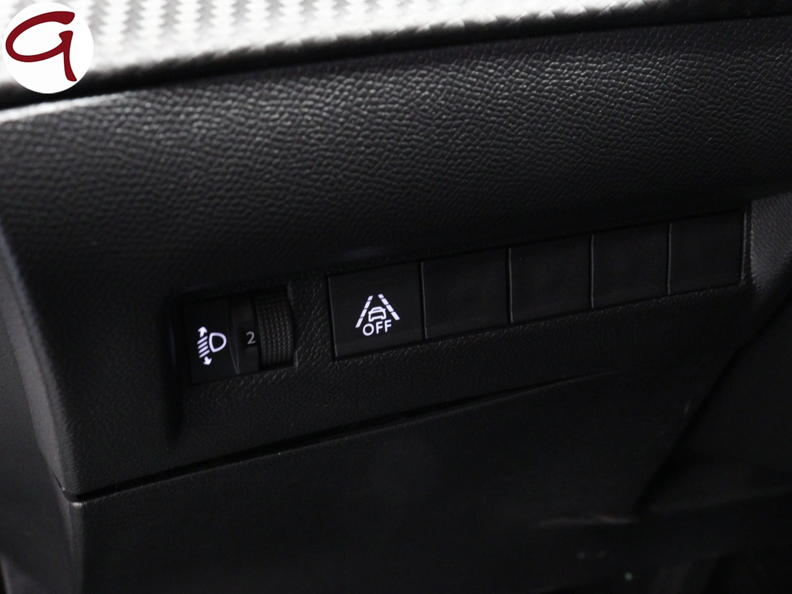 Peugeot 2008 PureTech 100 S&S Allure 75 kW (100 CV) - Foto 9