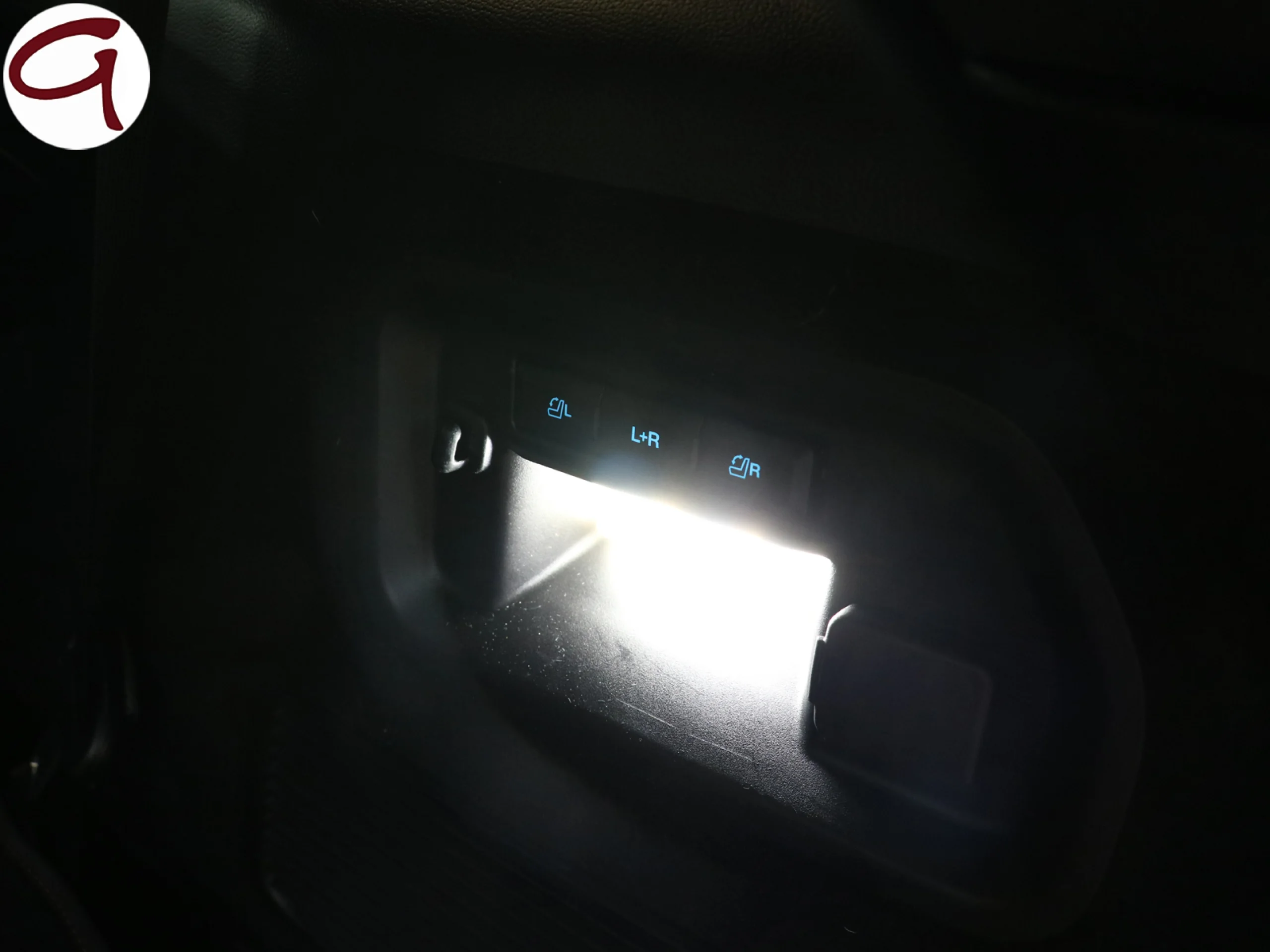 Ford Explorer 3.0 PHEV ST Line AWD 336 kW (457 CV) - Foto 58