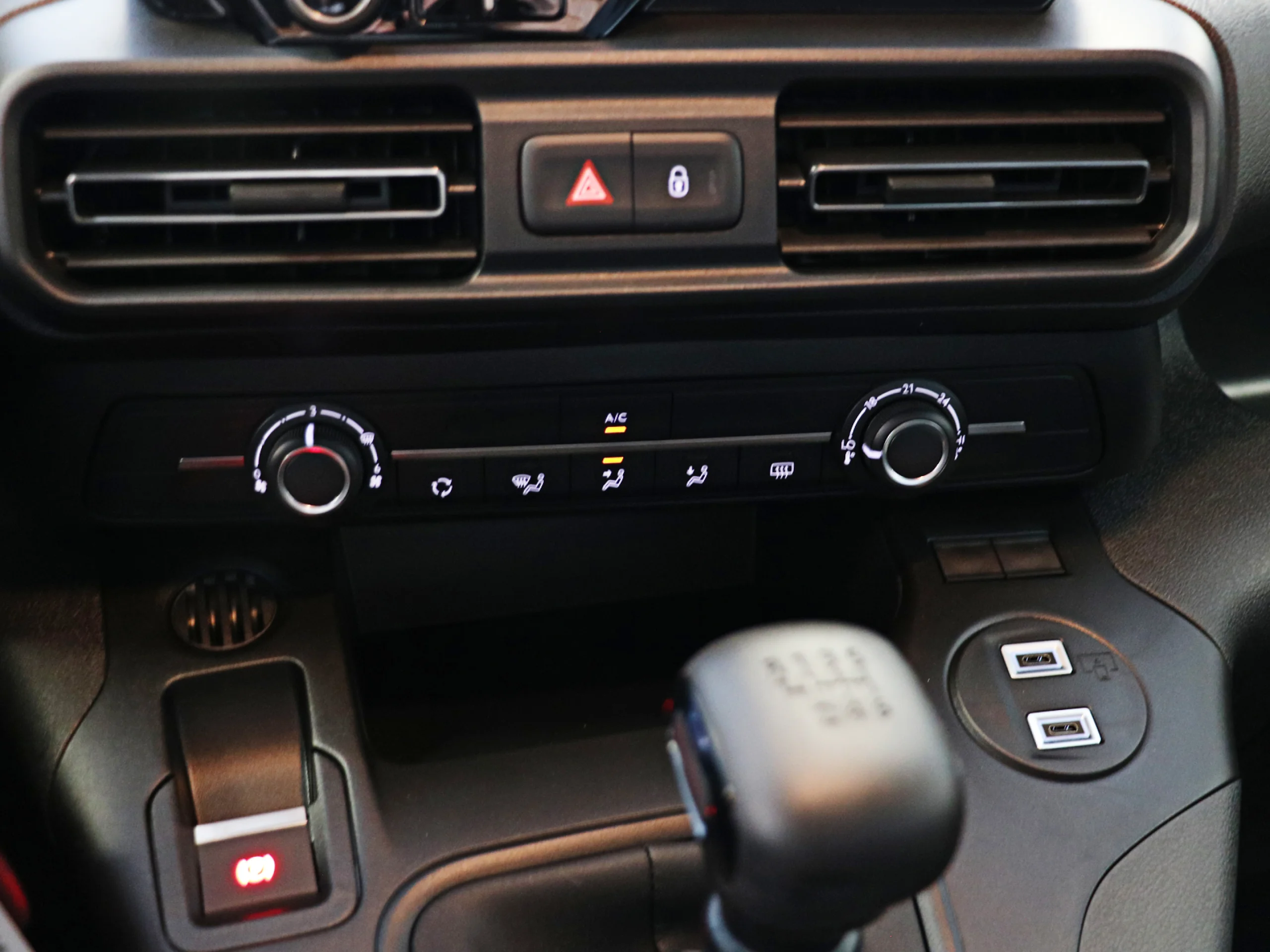 Citroen Berlingo BlueHDi 100 S&S Plus Talla XL 75 kW (102 CV) - Foto 20