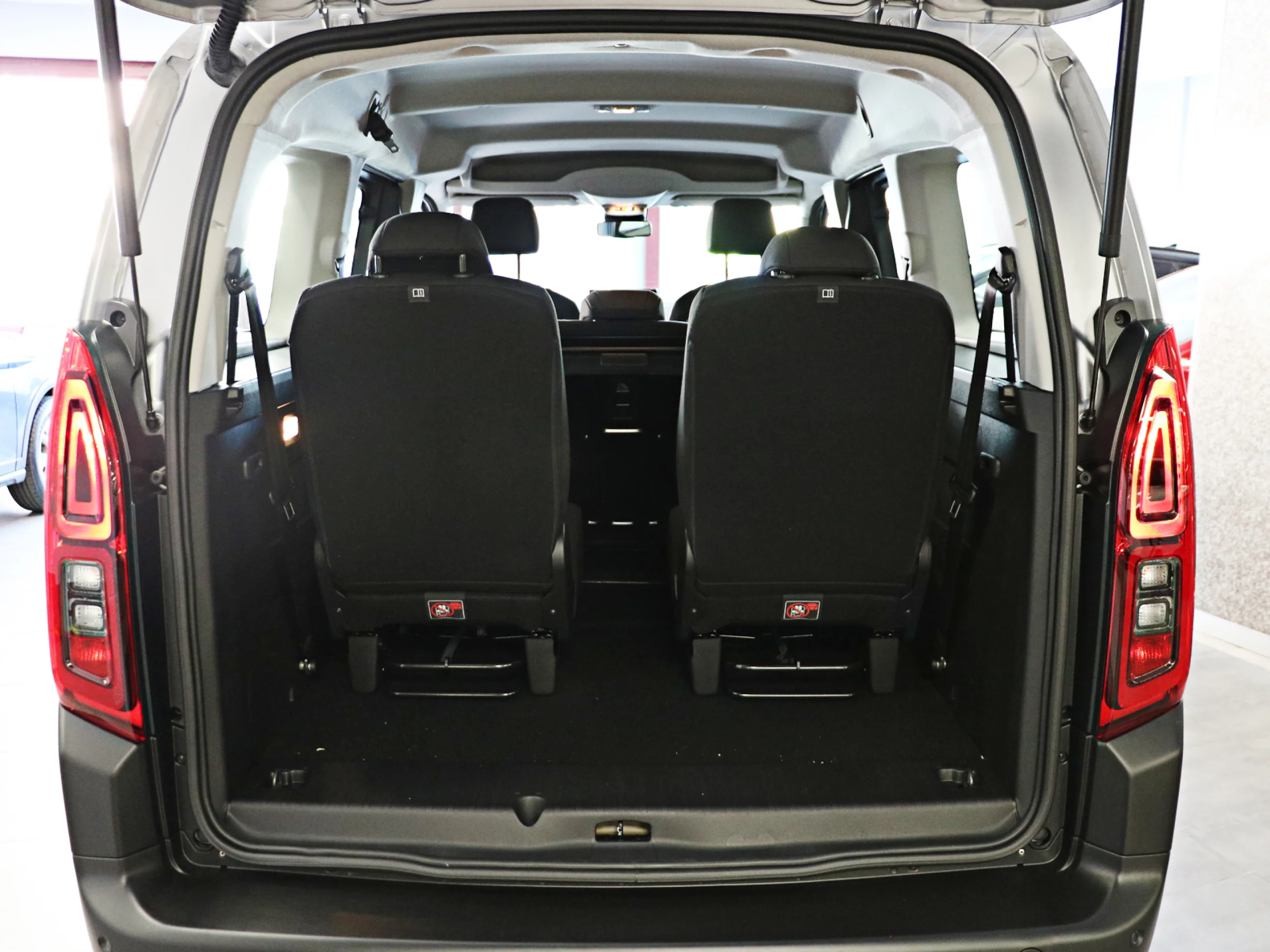 Citroen Berlingo BlueHDi 100 S&S Plus Talla XL 75 kW (102 CV) - Foto 33