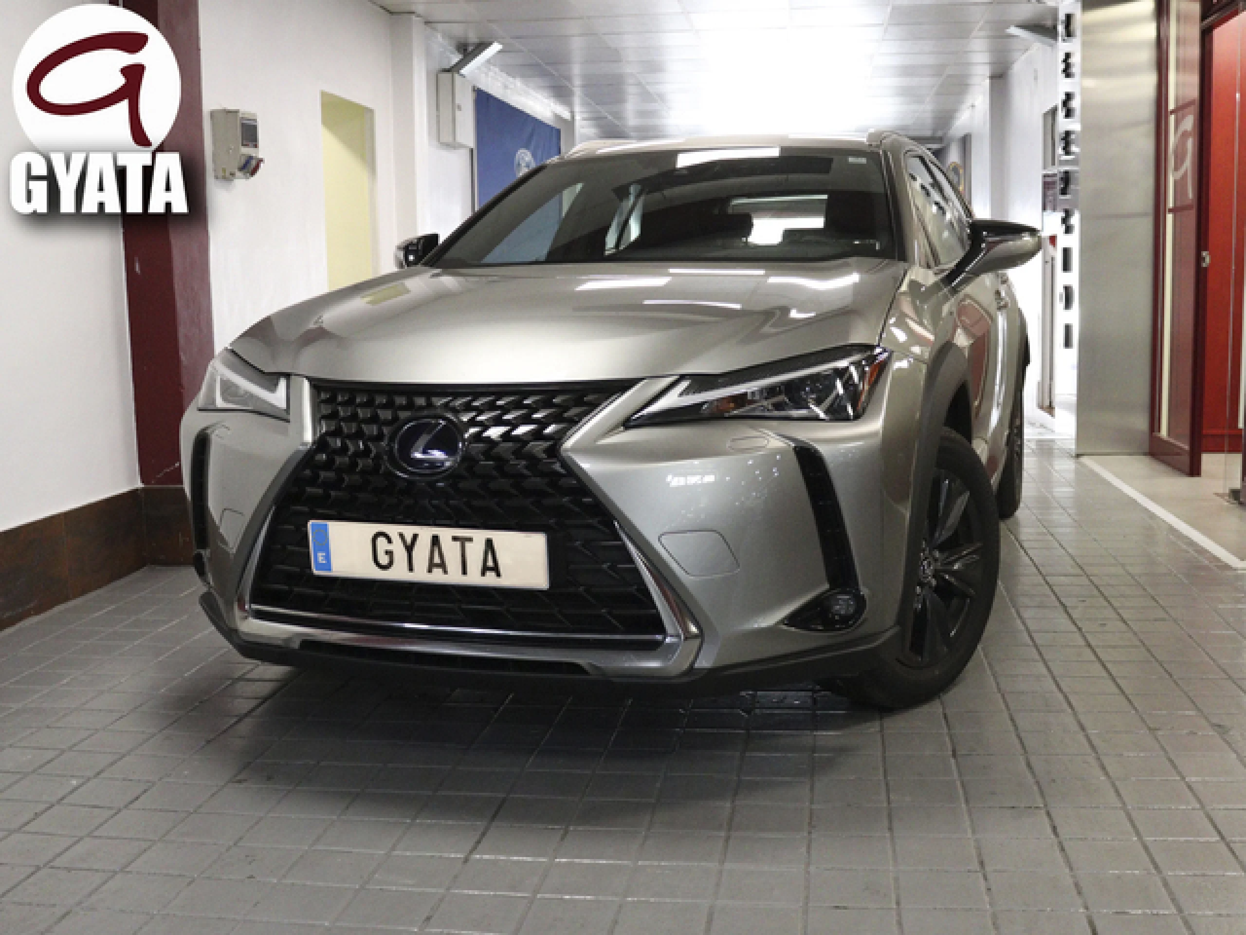 Lexus UX 250h Business 2WD 135 kW (184 CV) - Foto 1