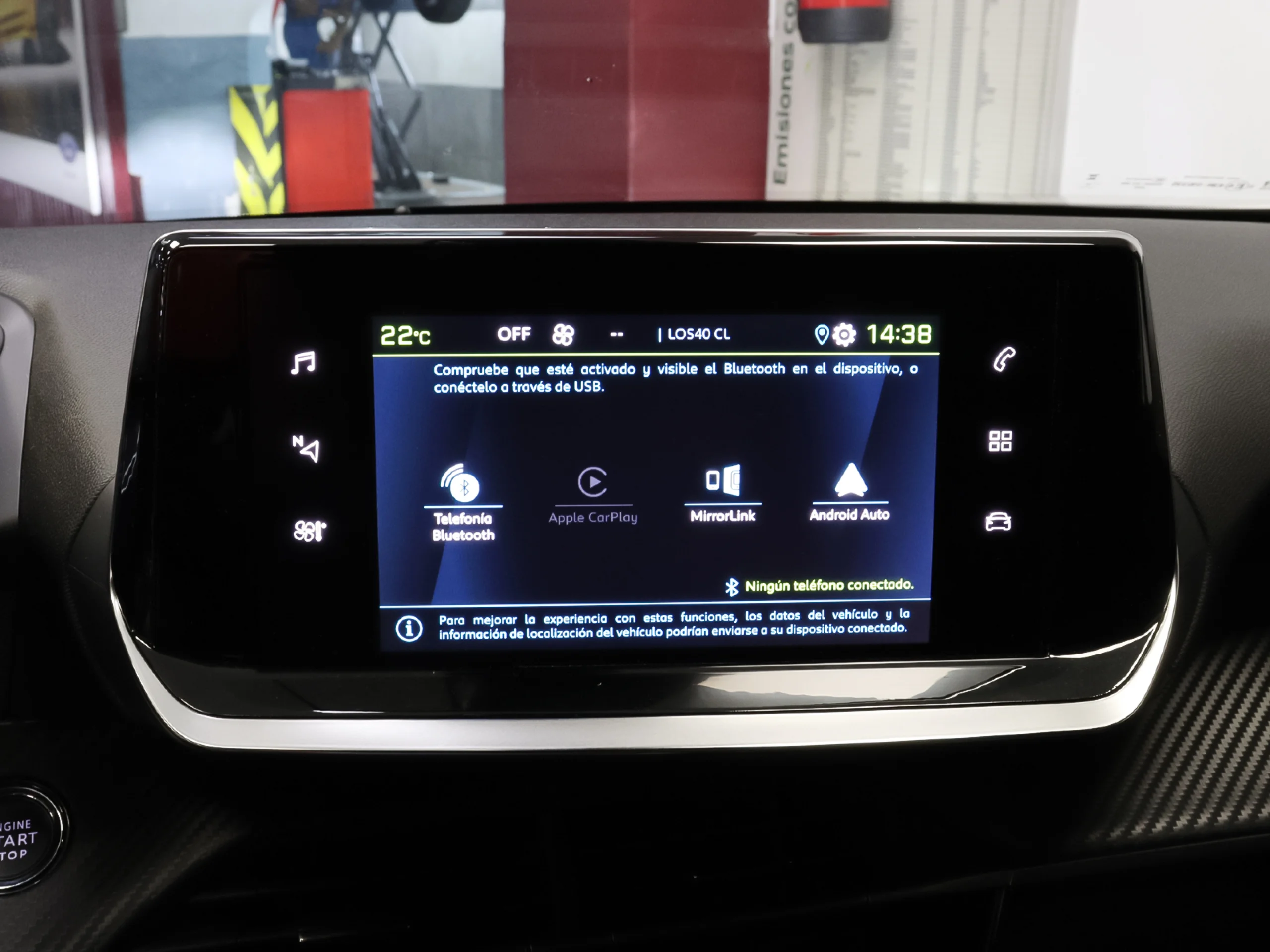 Peugeot E-2008 Eléctrico Allure Pack 100 kW (136 CV) - Foto 13