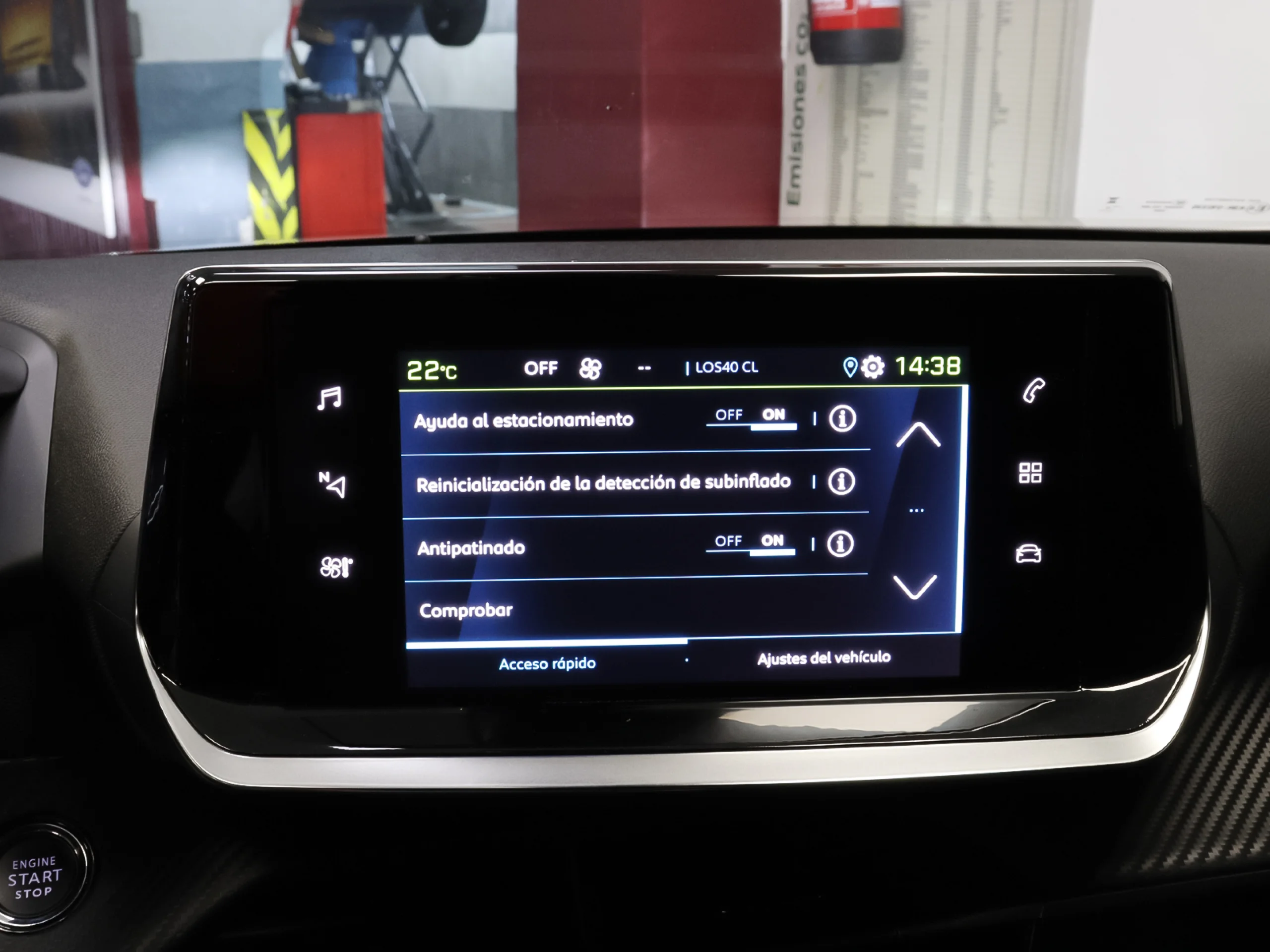 Peugeot E-2008 Eléctrico Allure Pack 100 kW (136 CV) - Foto 14