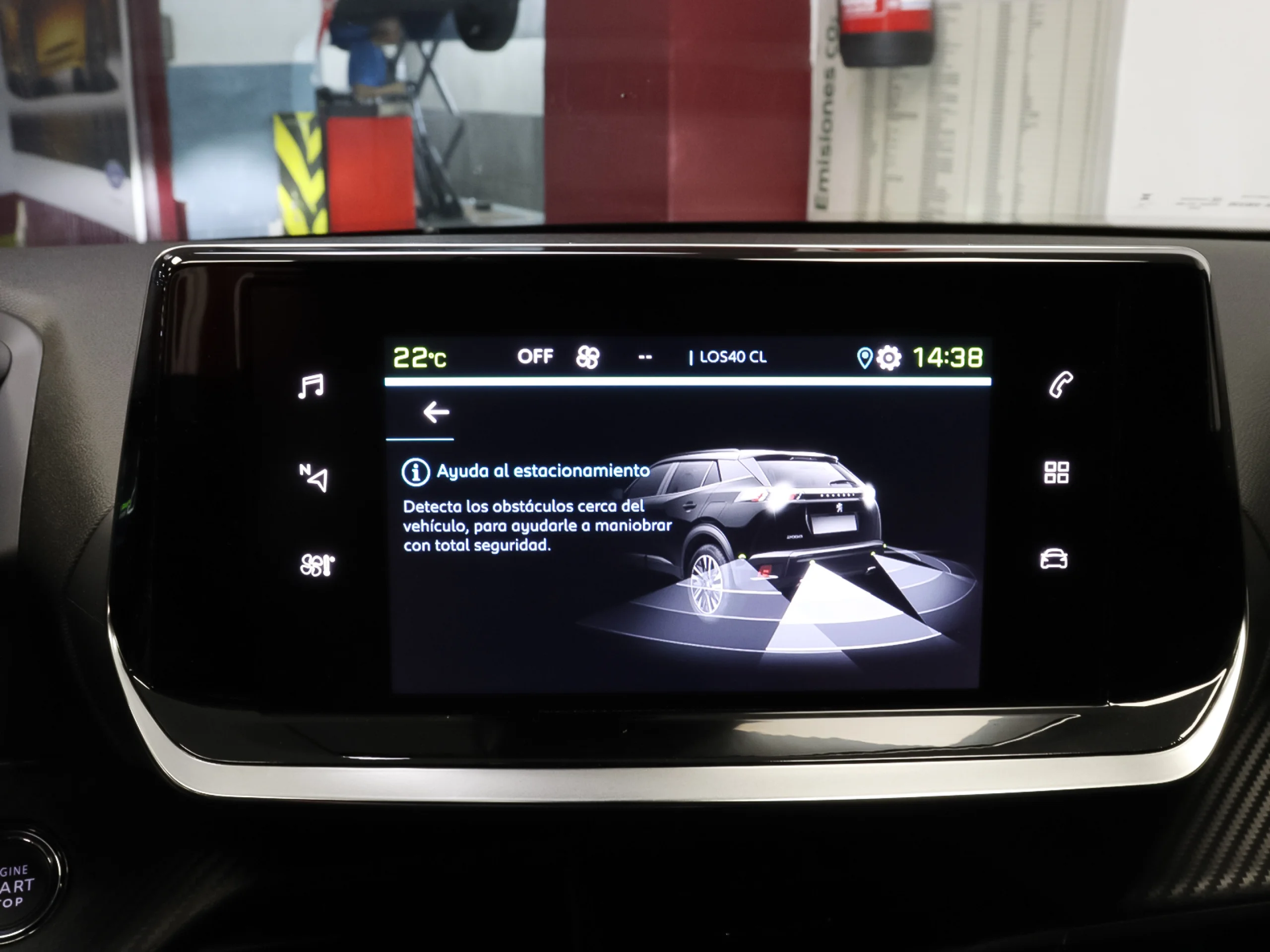 Peugeot E-2008 Eléctrico Allure Pack 100 kW (136 CV) - Foto 15