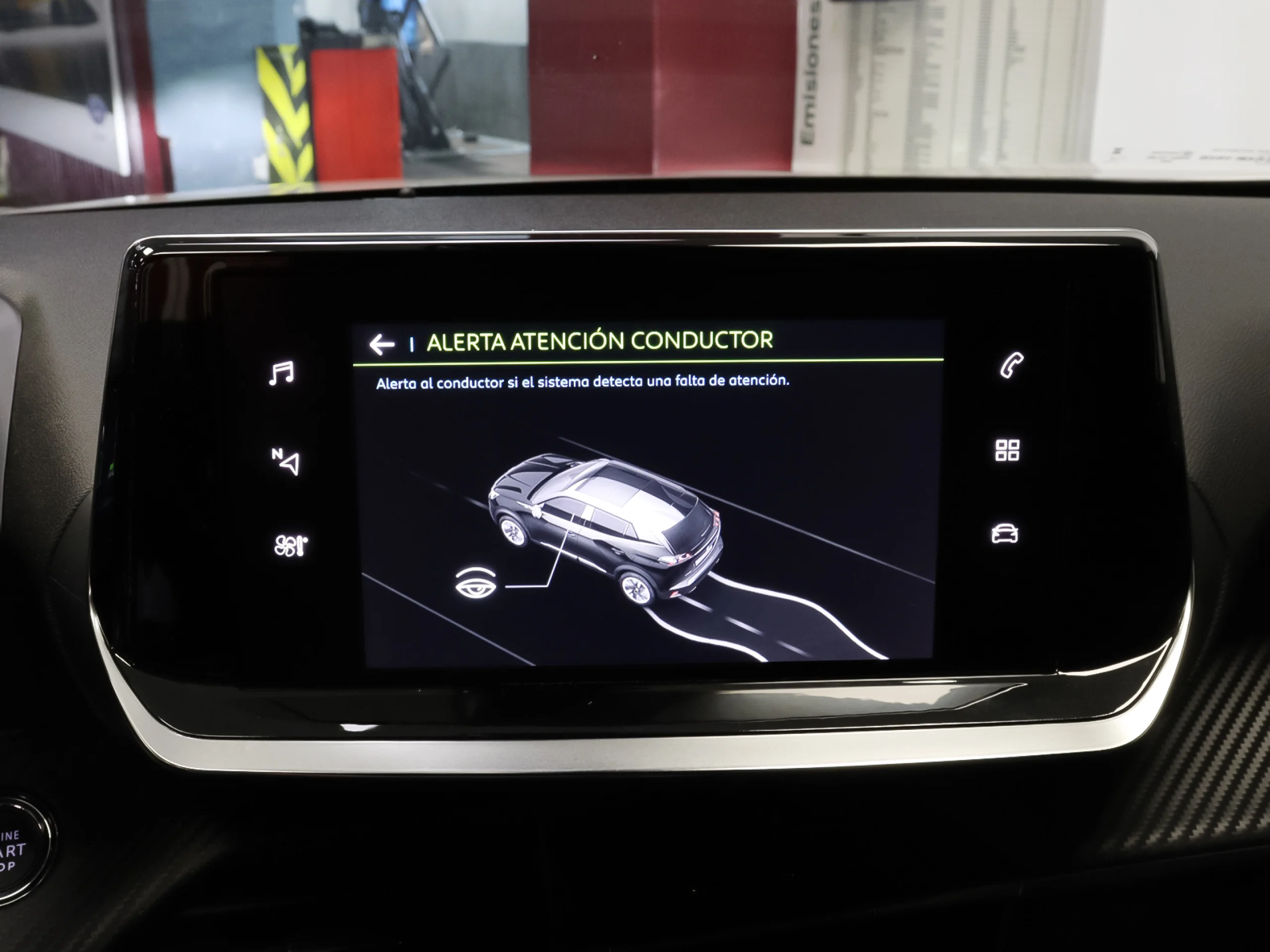 Peugeot E-2008 Eléctrico Allure Pack 100 kW (136 CV) - Foto 20