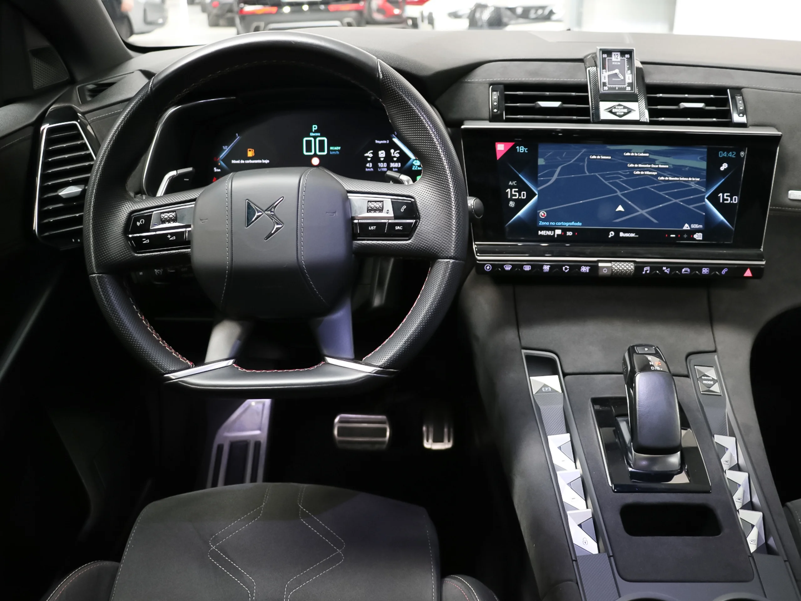 DS DS7 Crossback E-Tense 300 Performance Line+ 4WD Auto 221 kW (300 CV) - Foto 12