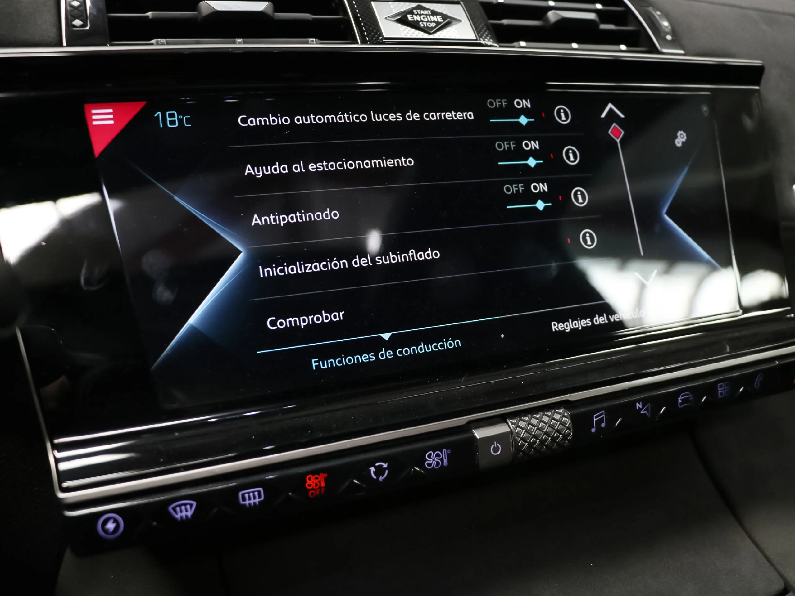 DS DS7 Crossback E-Tense 300 Performance Line+ 4WD Auto 221 kW (300 CV) - Foto 16