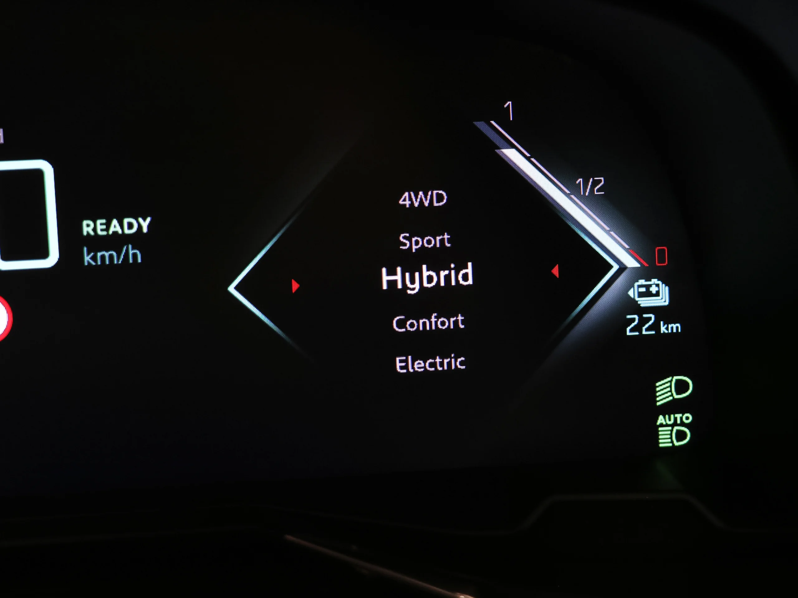 DS DS7 Crossback E-Tense 300 Performance Line+ 4WD Auto 221 kW (300 CV) - Foto 31